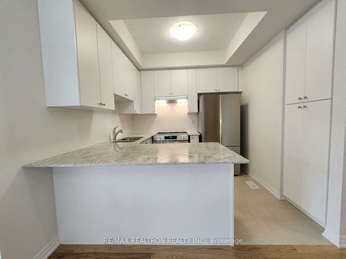 340 Capella Street Property Photo 9