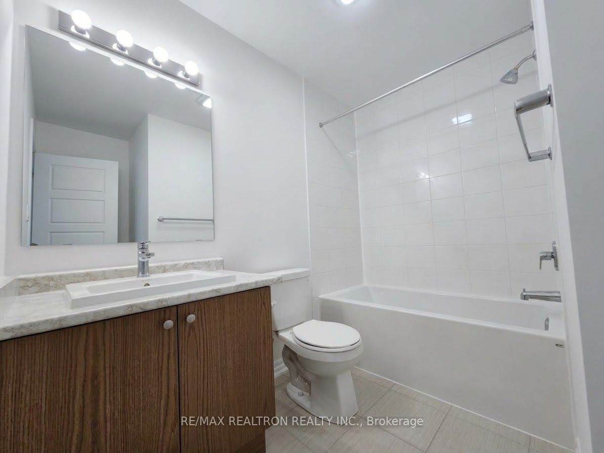 340 Capella Street Property Photo 24