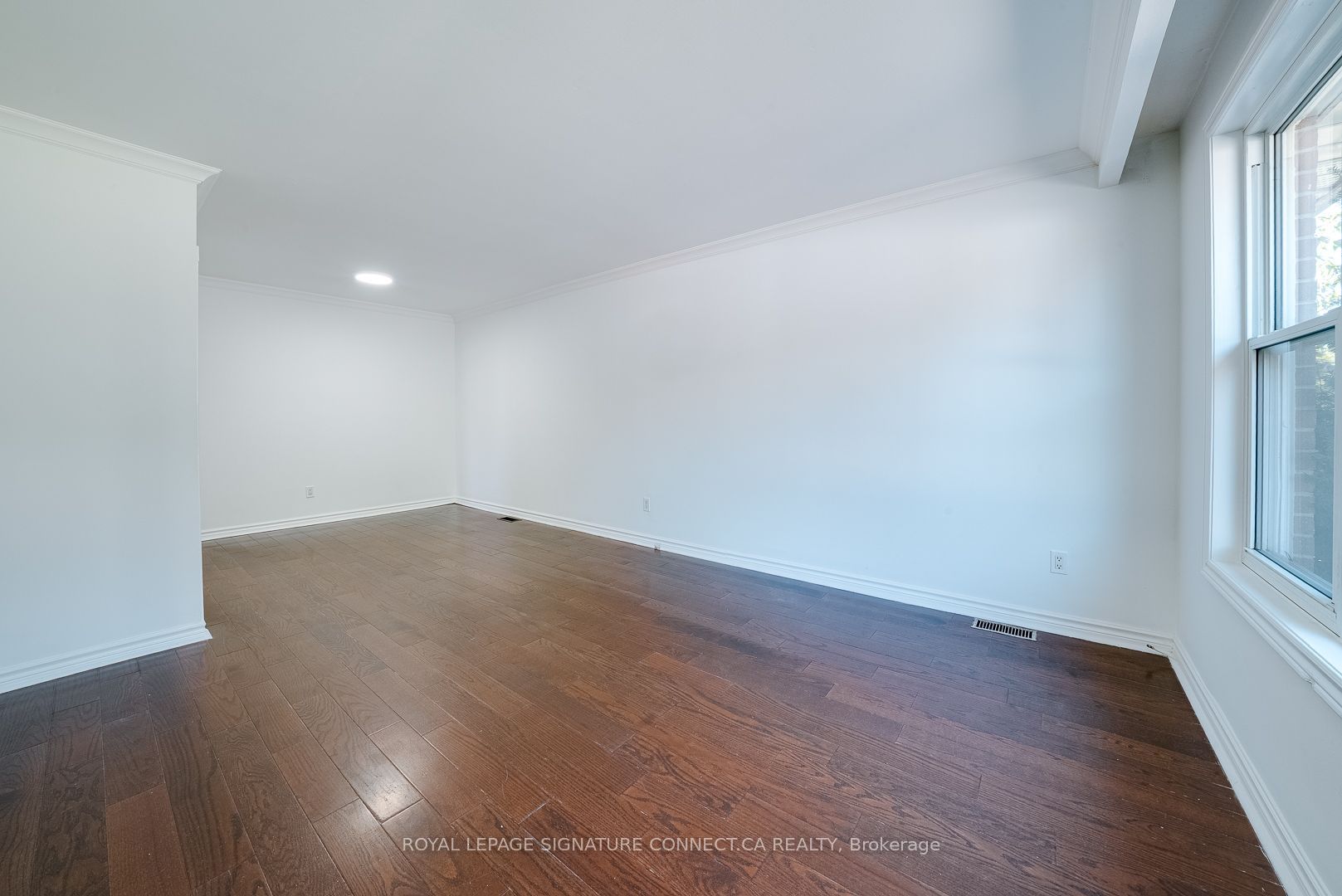 166 Cherrywood Drive Upper Level Property Photo 25