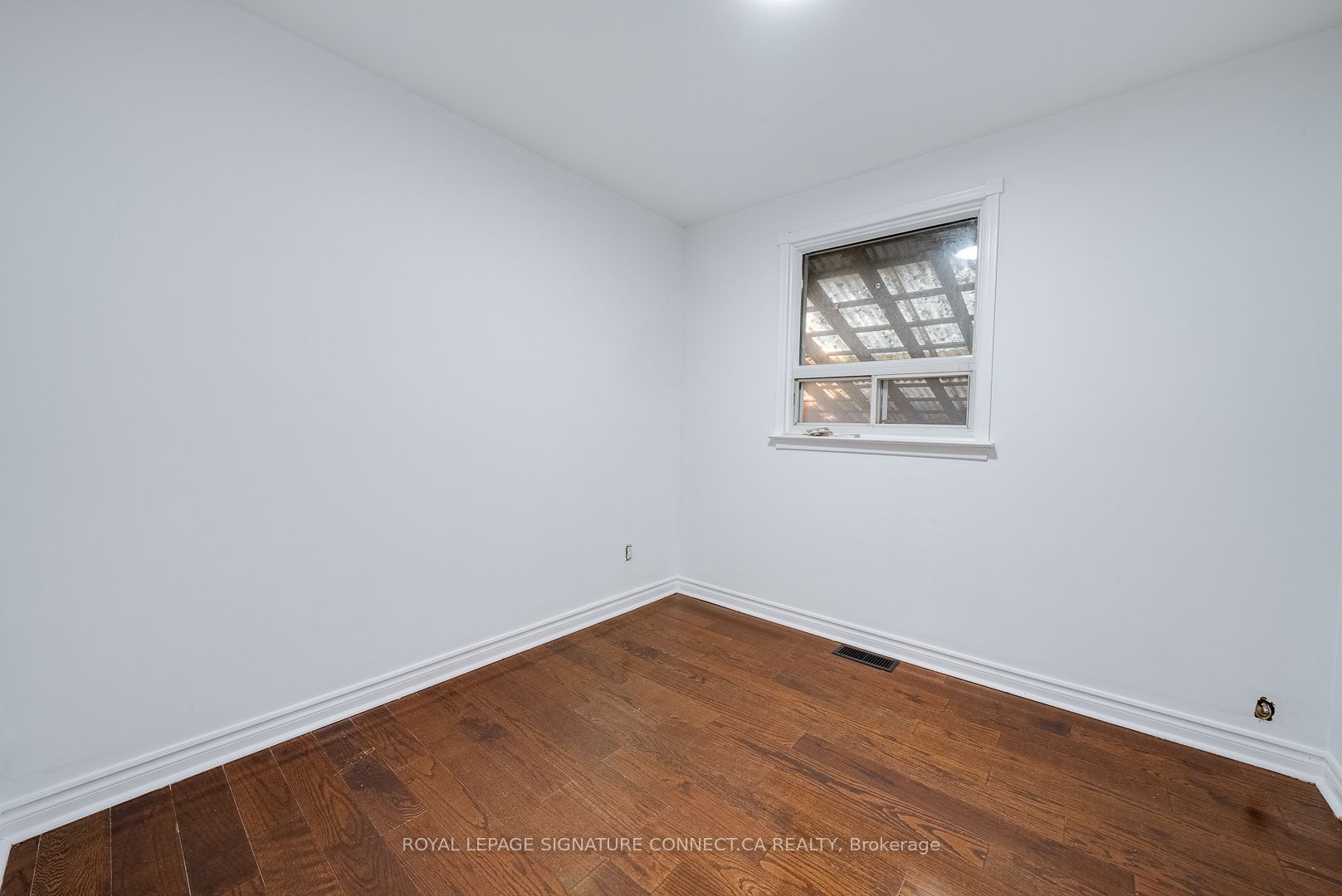 166 Cherrywood Drive Upper Level Property Photo 31
