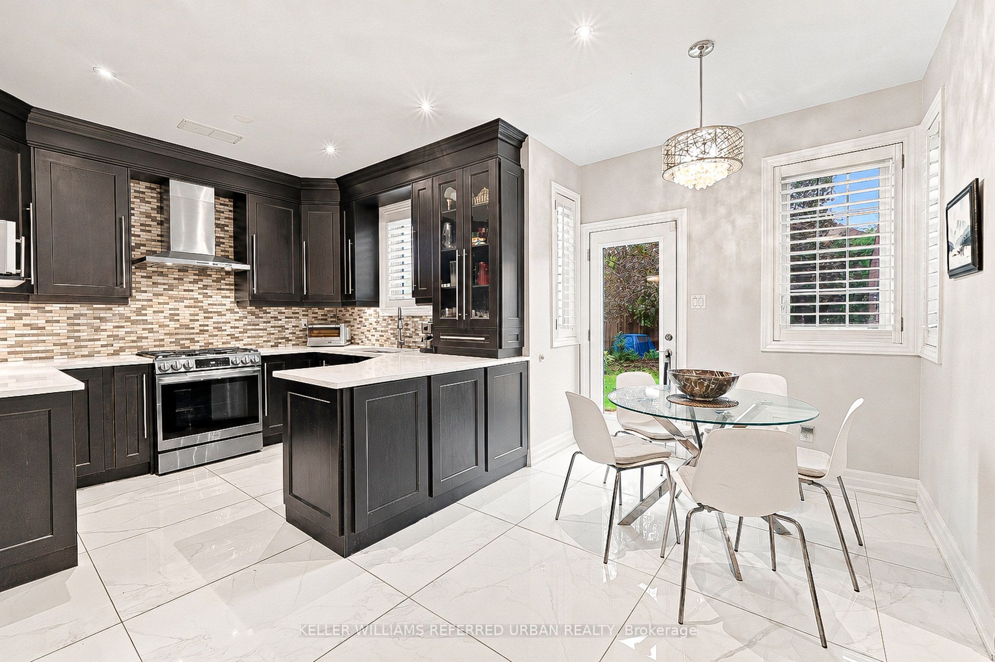 63 Oatlands Crescent Property Photo 14