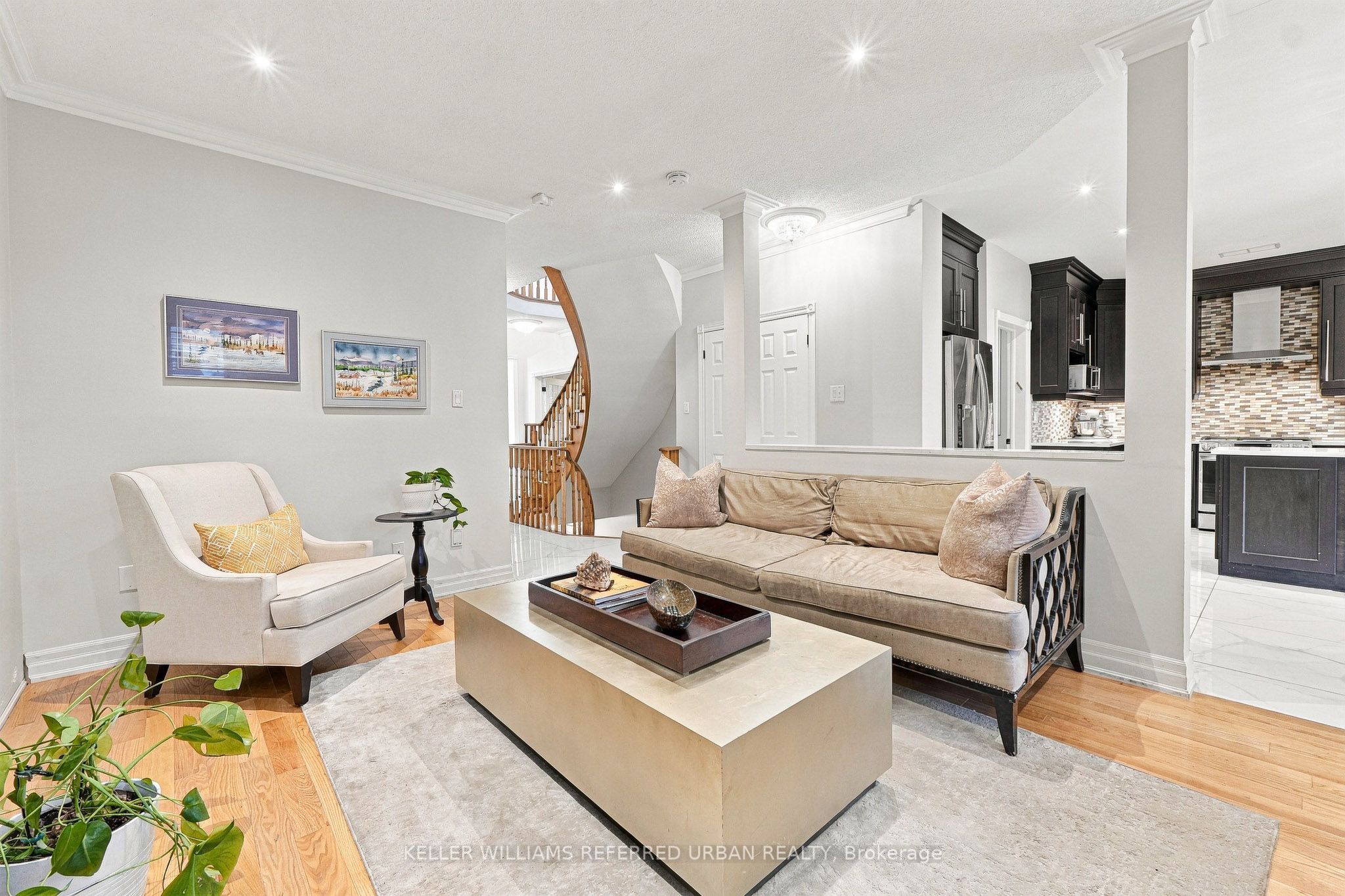 63 Oatlands Crescent Property Photo 16