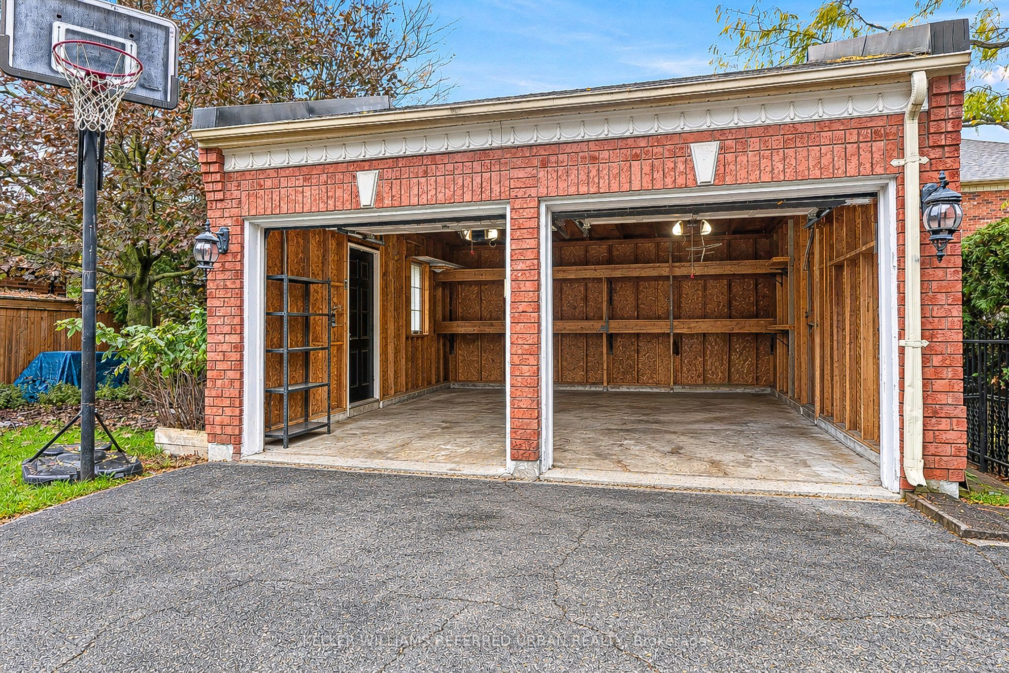 63 Oatlands Crescent Property Photo 44