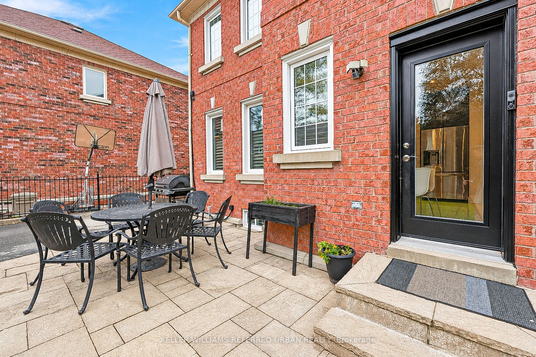 63 Oatlands Crescent Property Photo 49