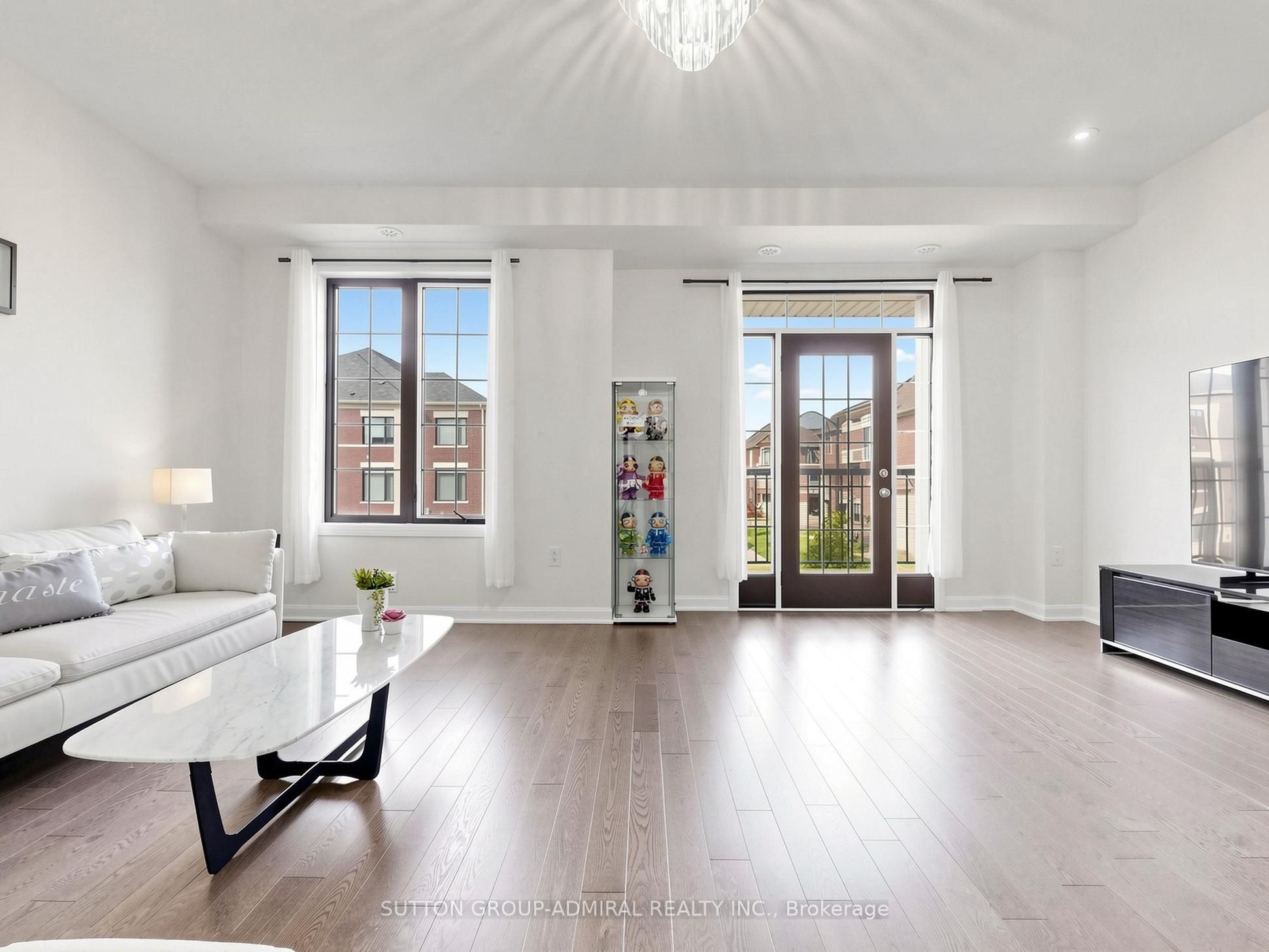 85 Casely Avenue Property Photo 3