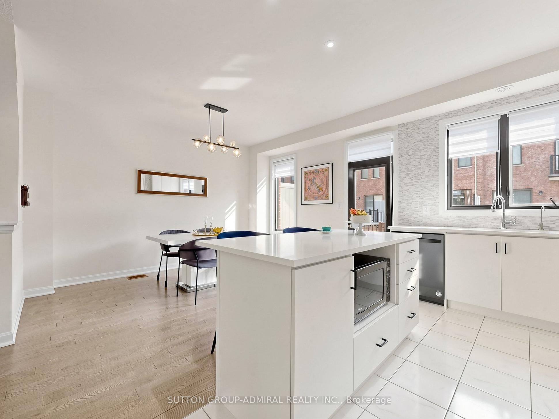 85 Casely Avenue Property Photo 10