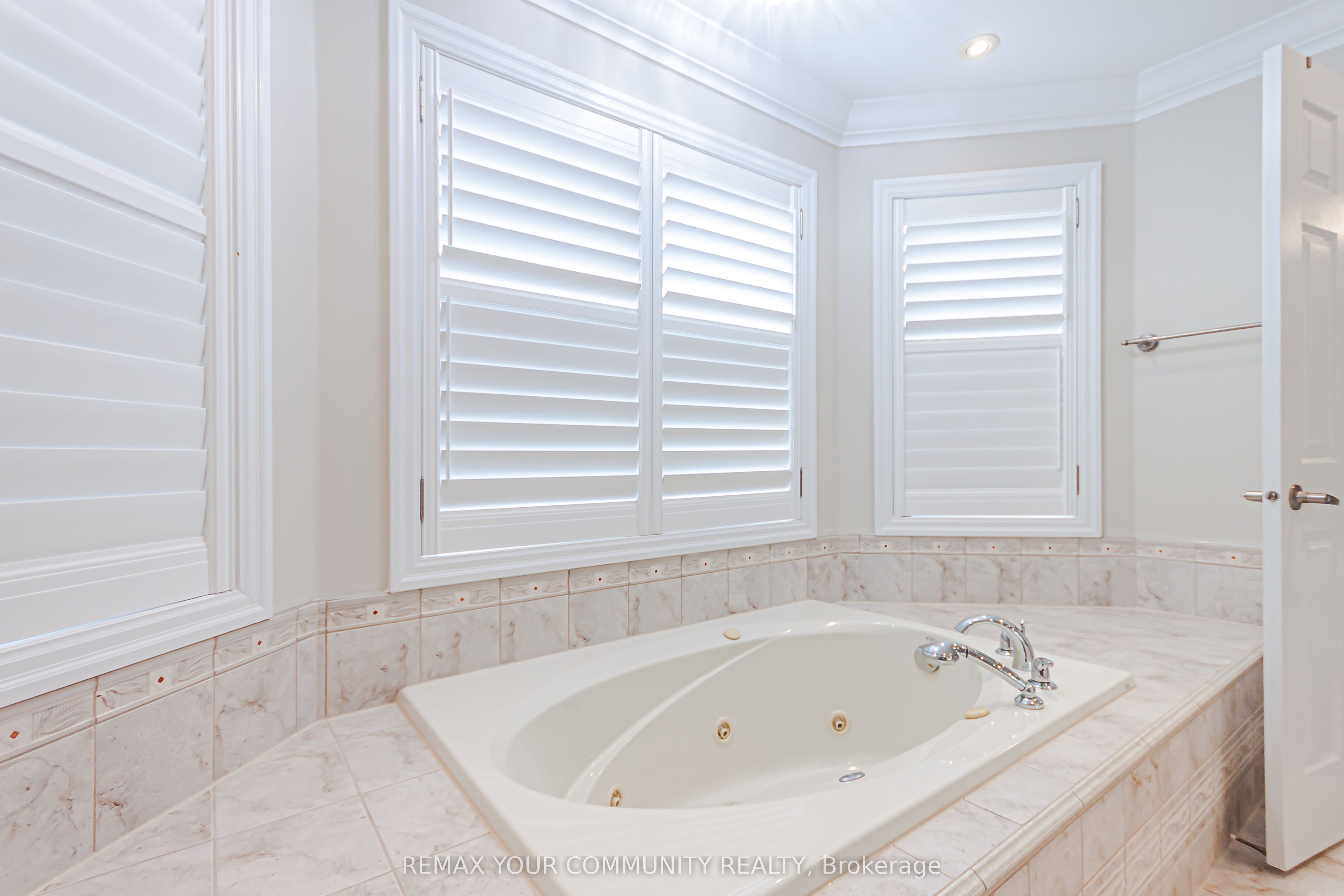 5 Chippenham Lane Property Photo 28