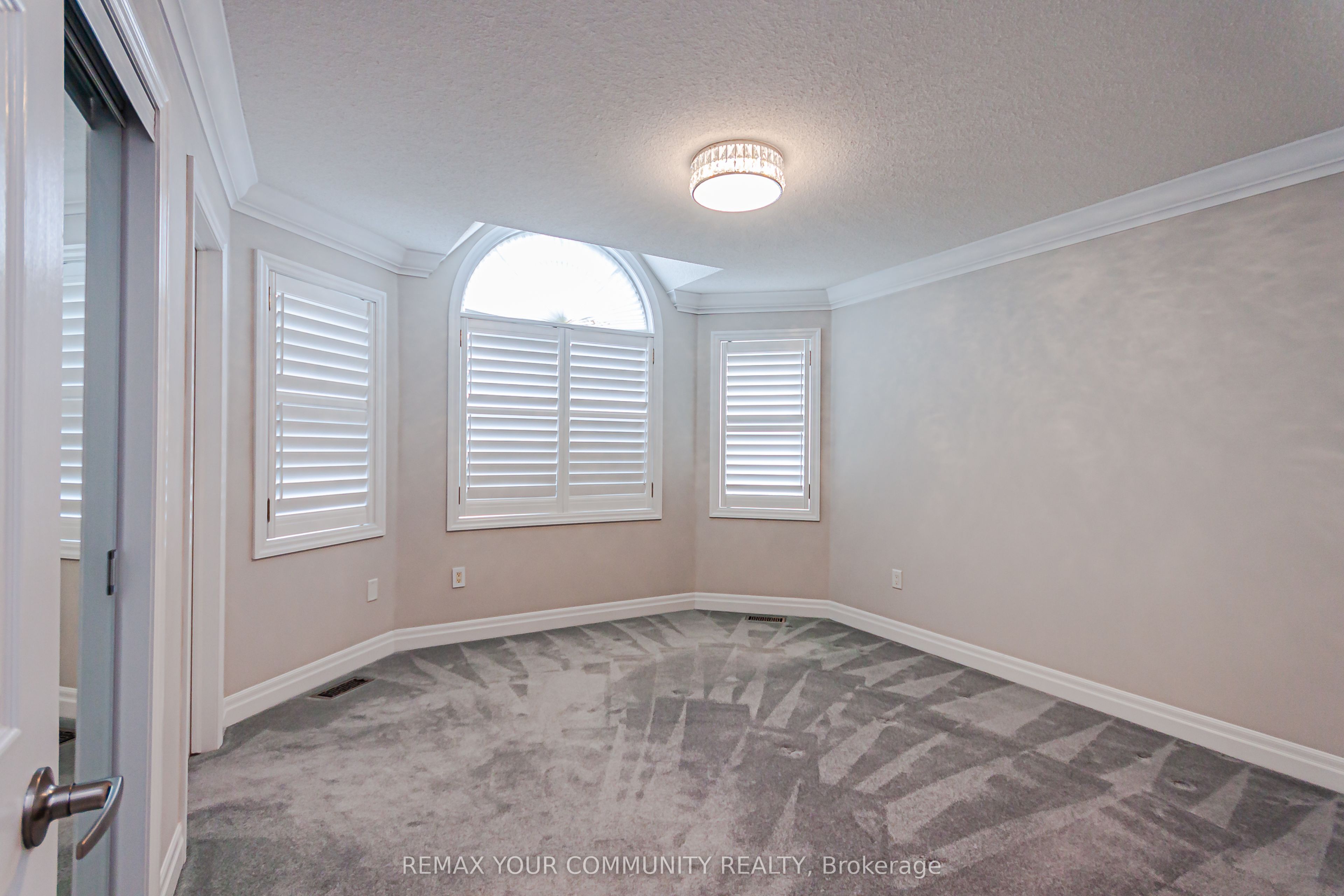 5 Chippenham Lane Property Photo 32