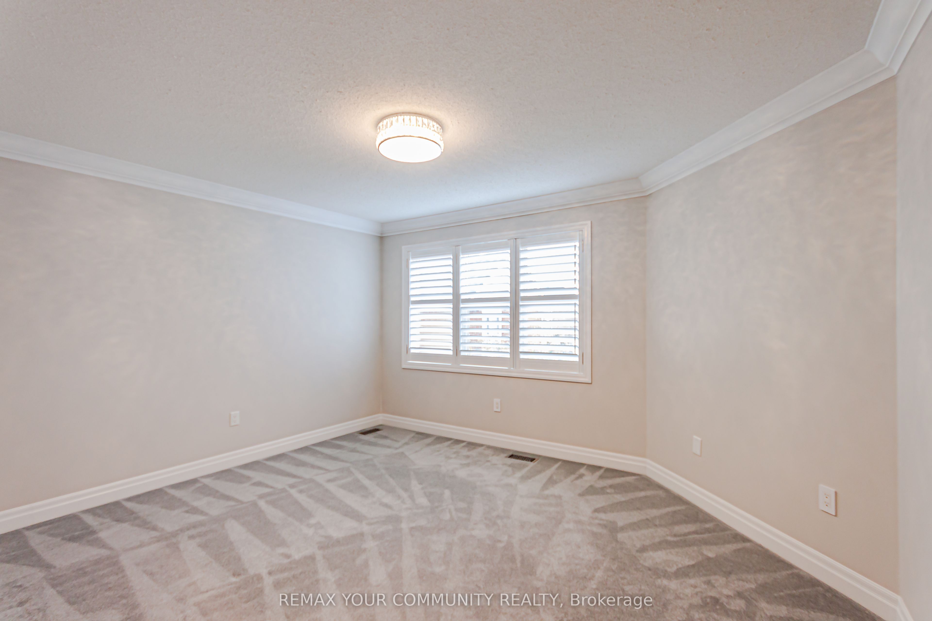 5 Chippenham Lane Property Photo 37