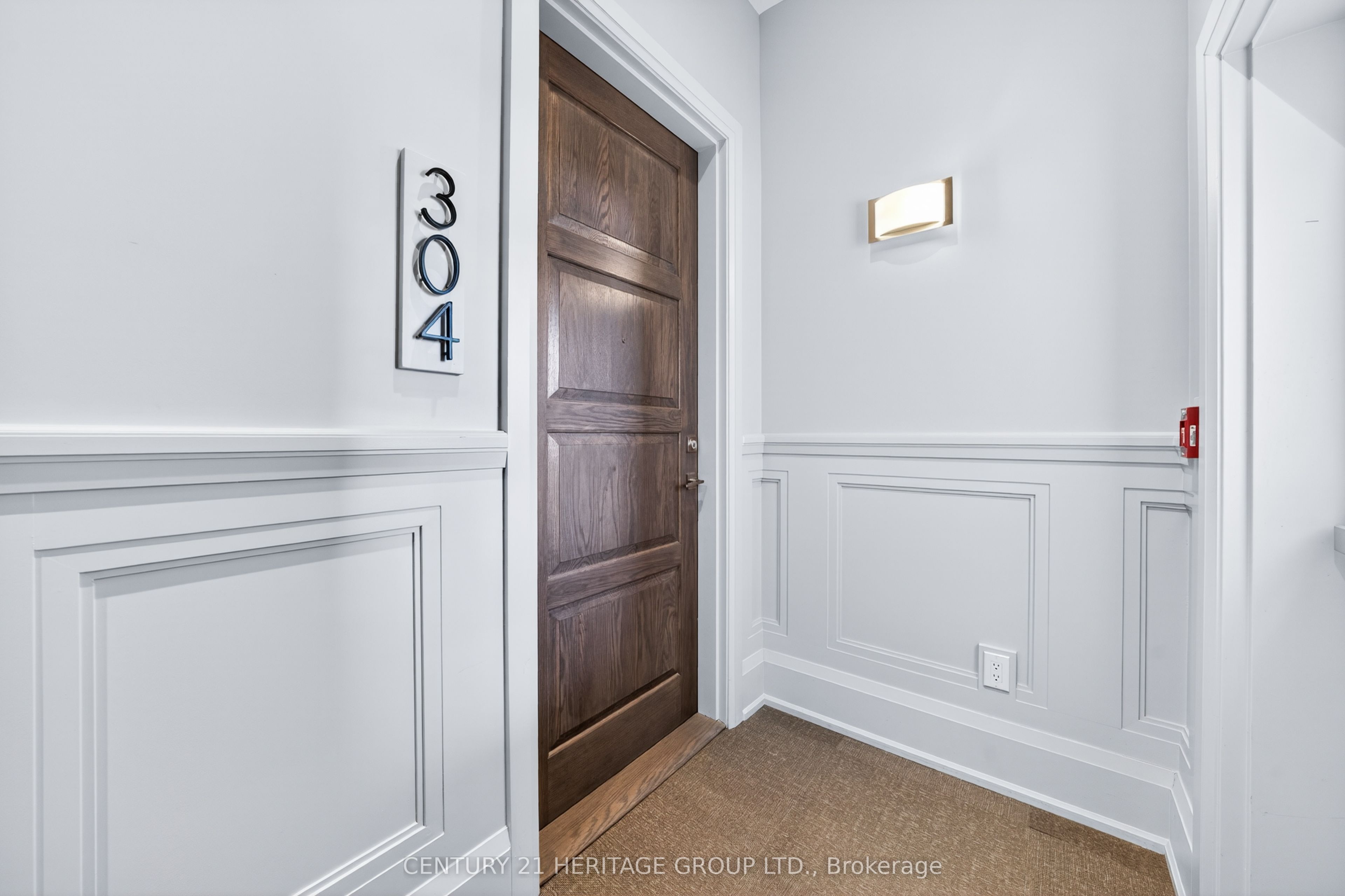 400 Park Avenue 304 Property Photo 2