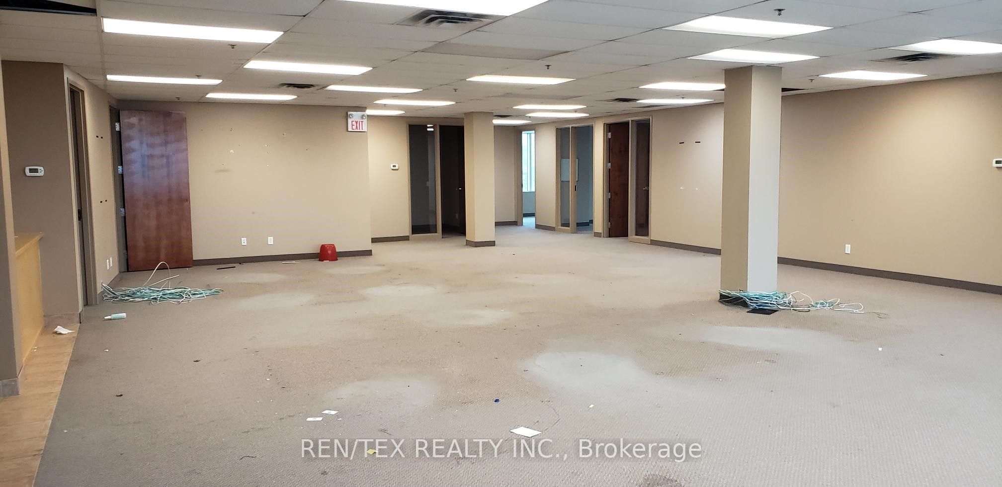 8000 Jane Street A402 Property Photo 10