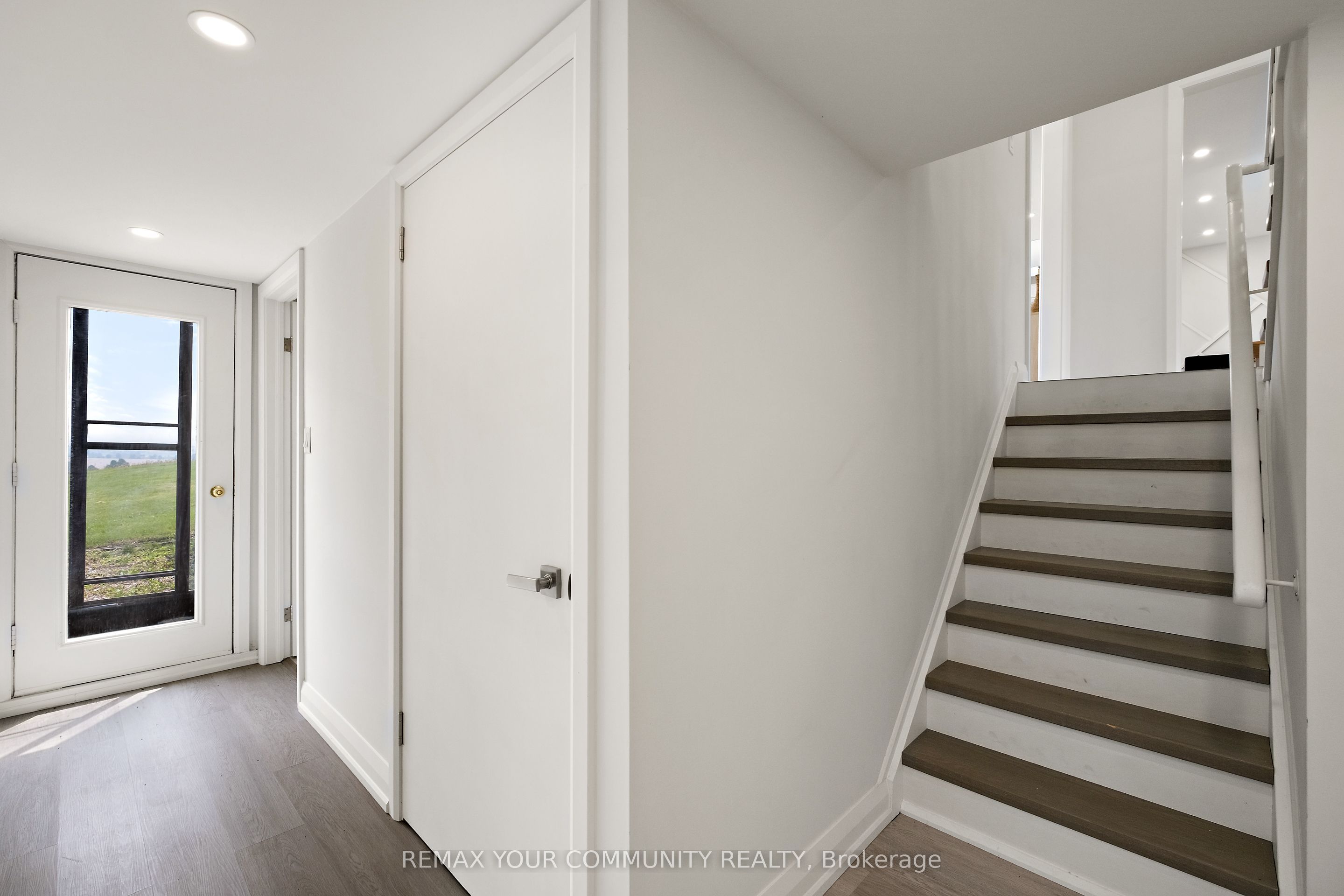 3211 Line 8 Property Photo 17