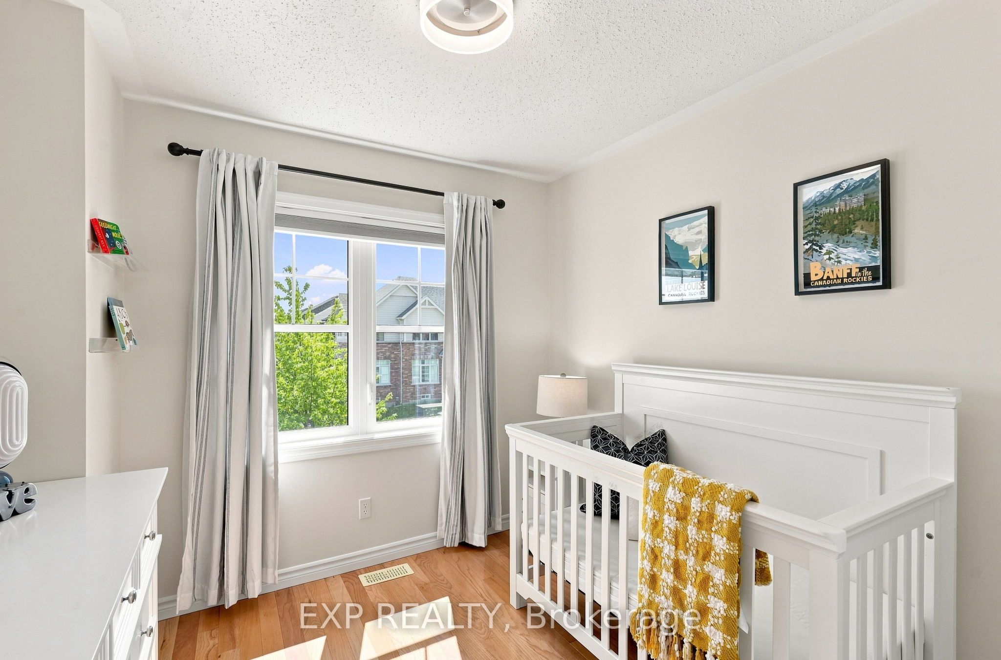 128 Chessington Avenue Property Photo 29