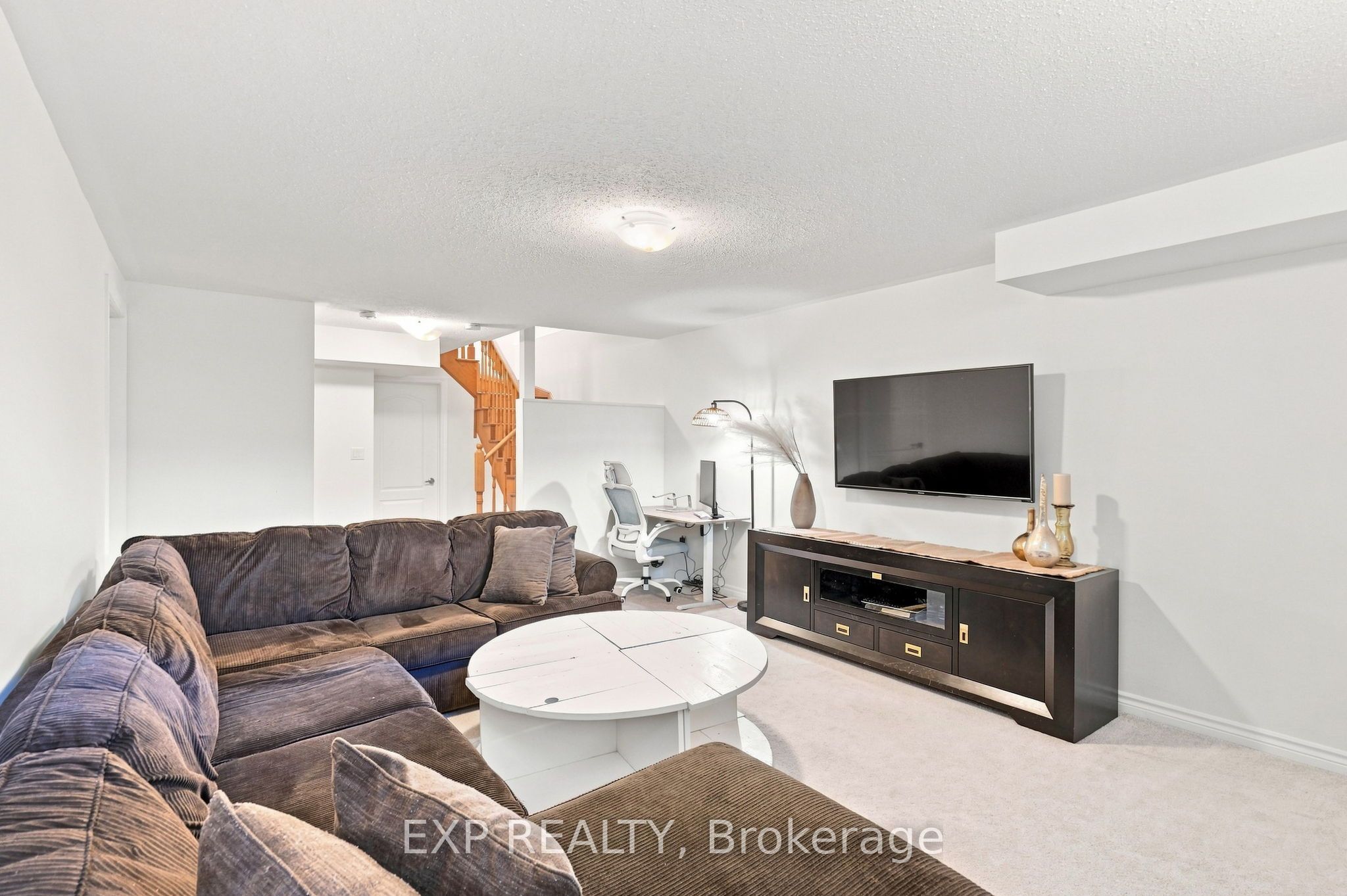 128 Chessington Avenue Property Photo 39