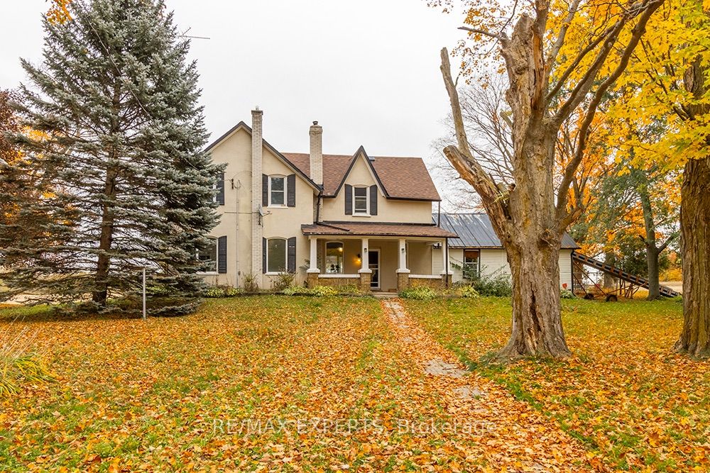 5329 15th Line Property Photo 1