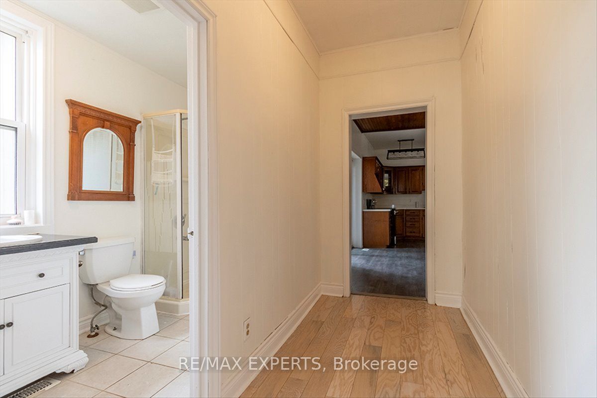 5329 15th Line Property Photo 29
