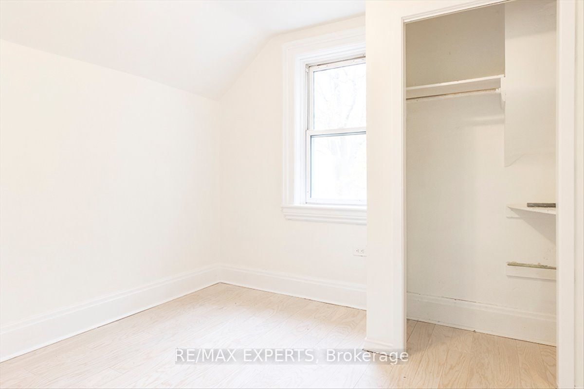 5329 15th Line Property Photo 41