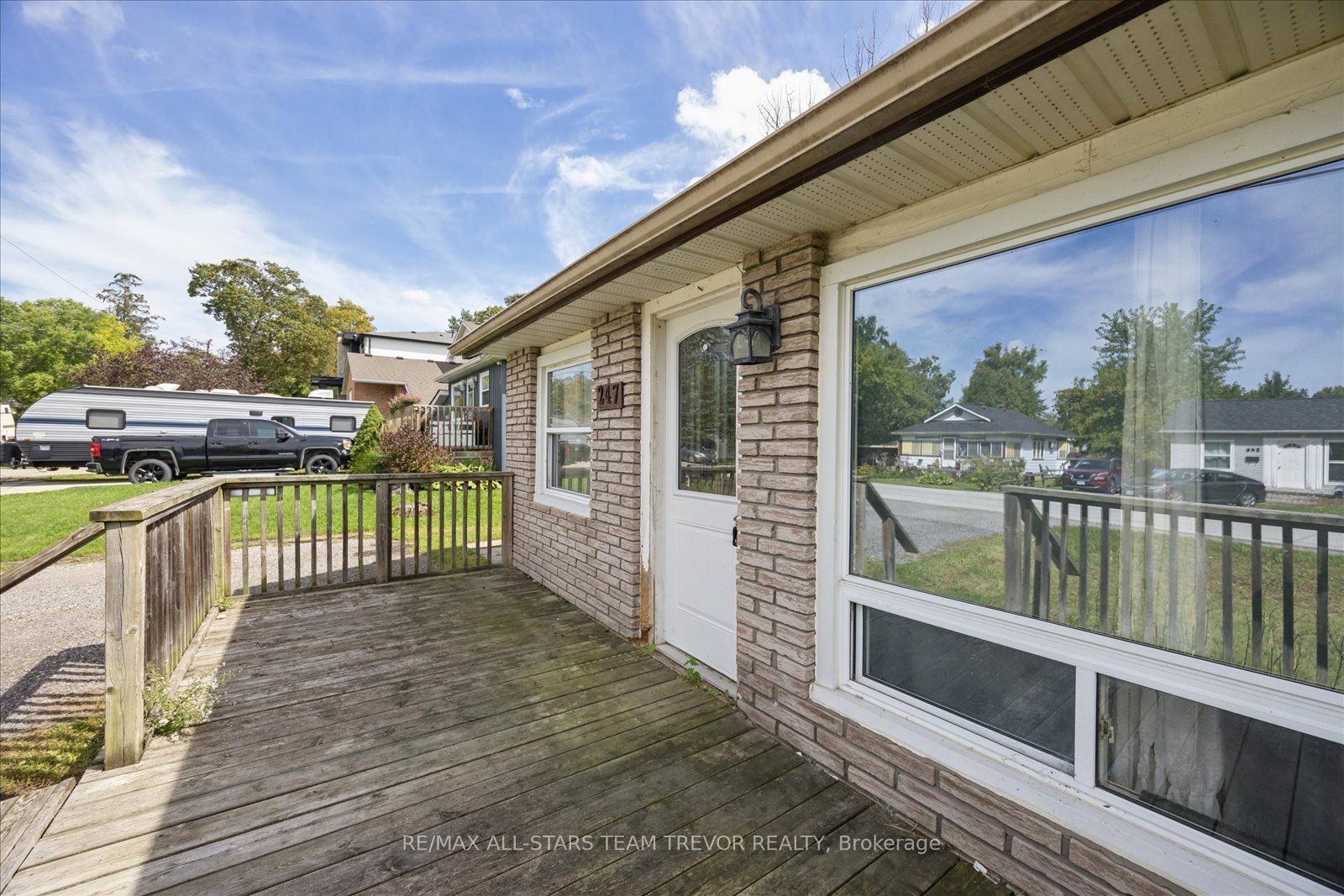 247 Parkway Avenue Property Photo 4