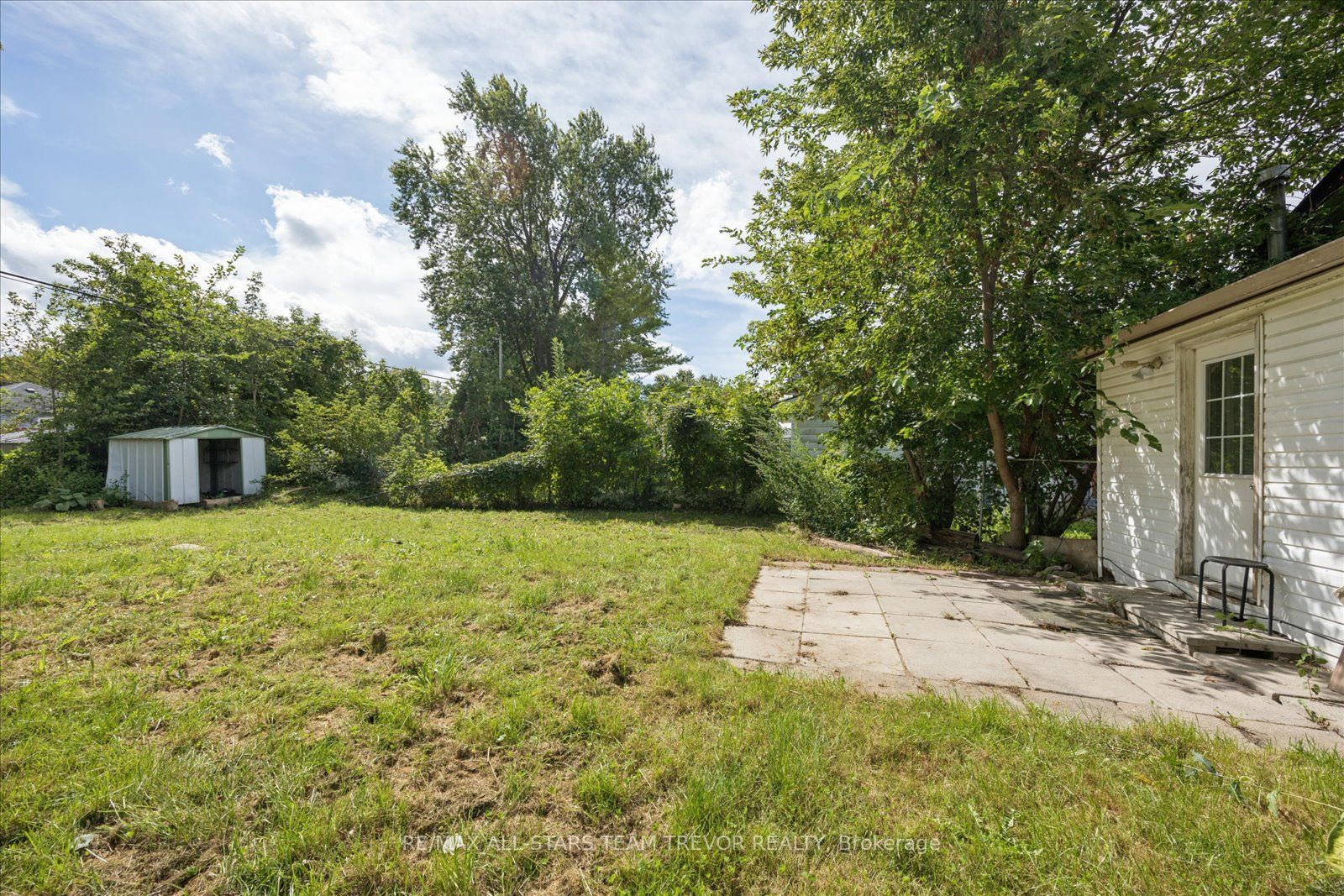 247 Parkway Avenue Property Photo 5