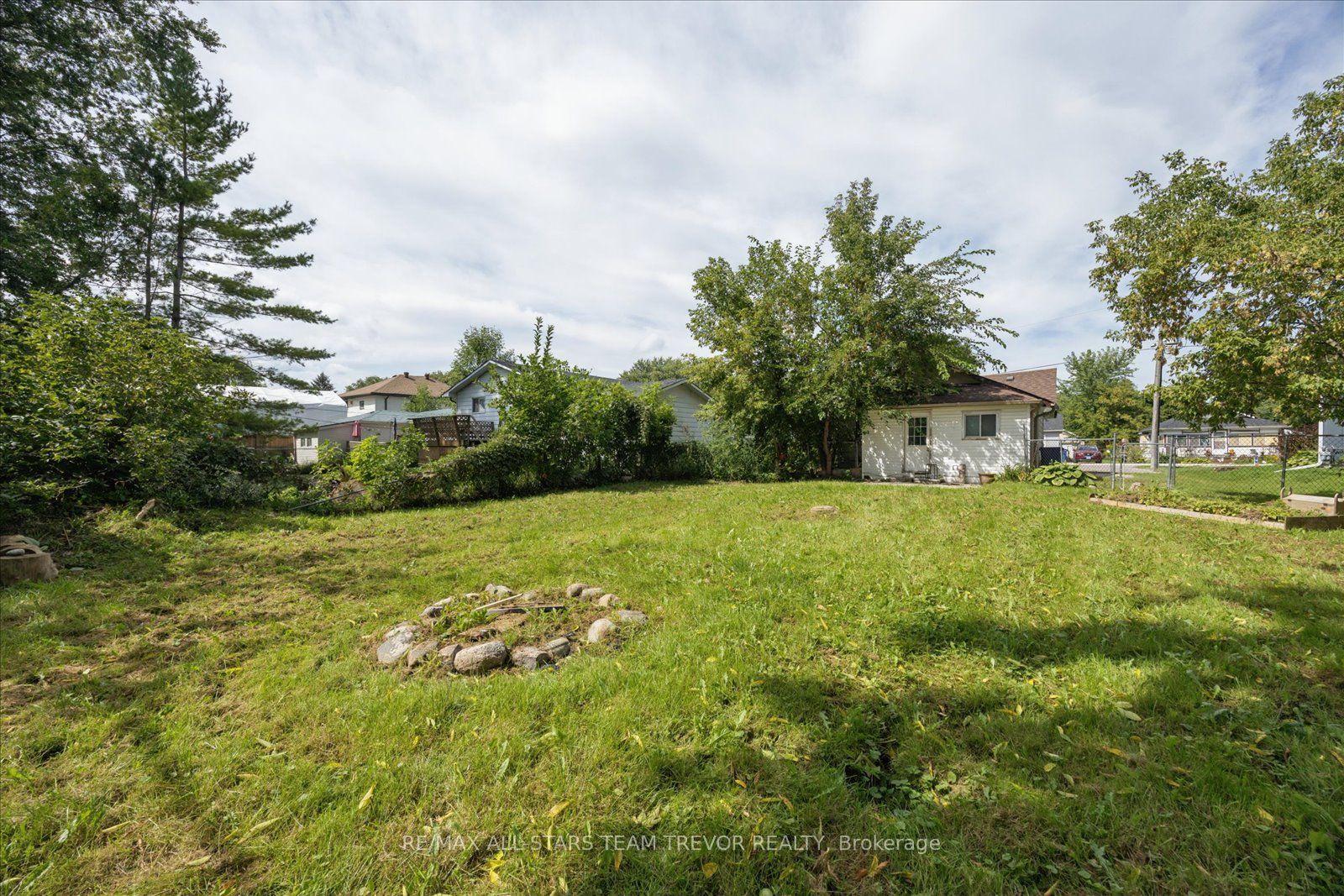247 Parkway Avenue Property Photo 8
