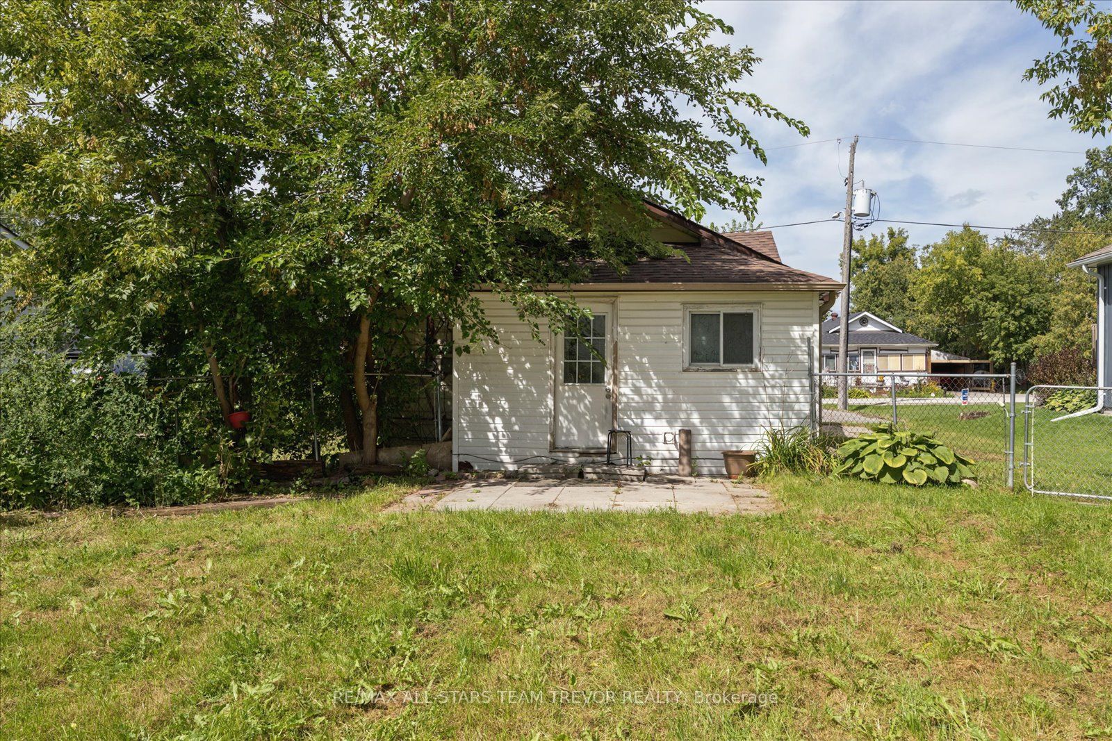 247 Parkway Avenue Property Photo 9