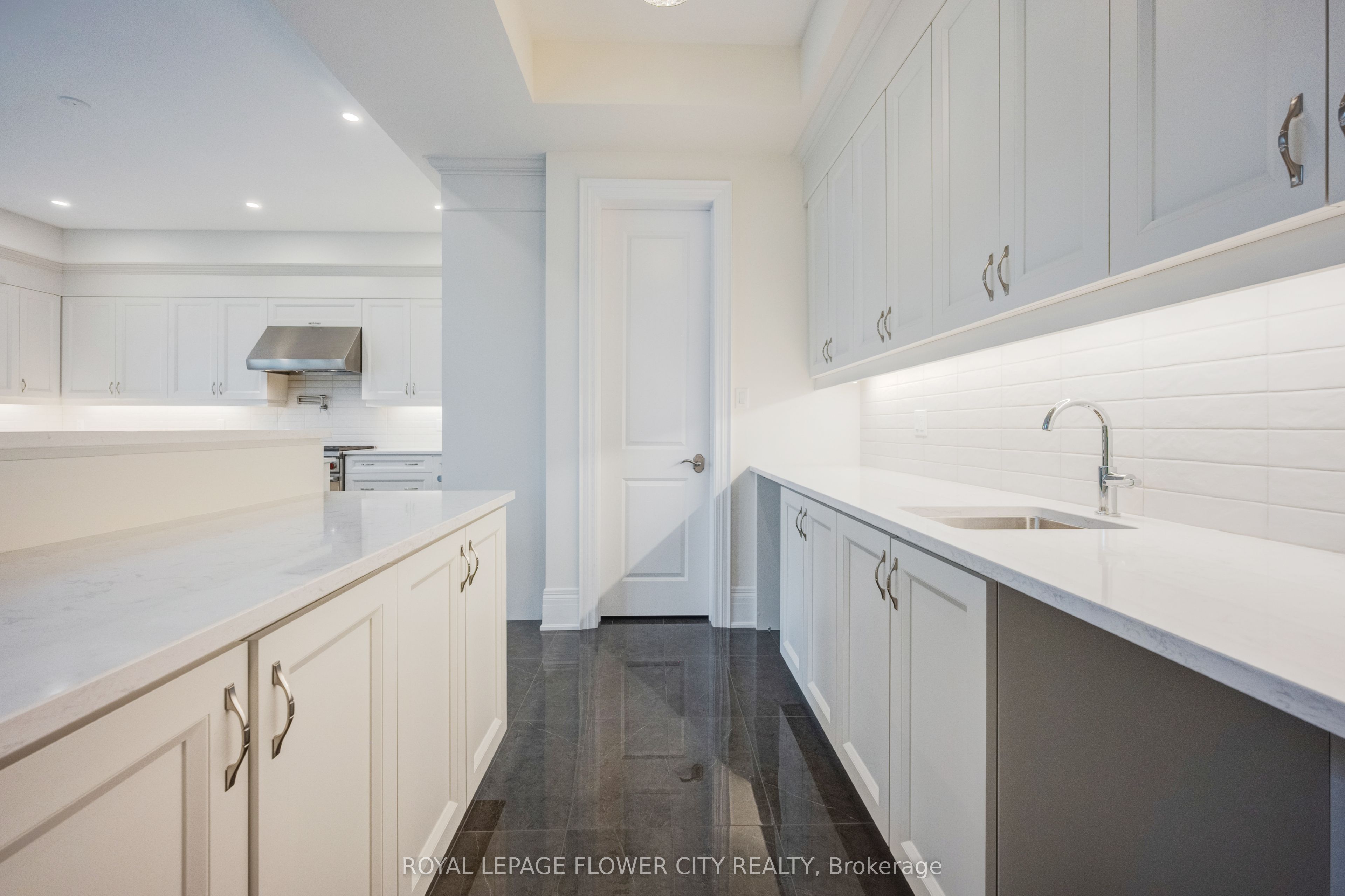 20 Seraville Street Property Photo 18