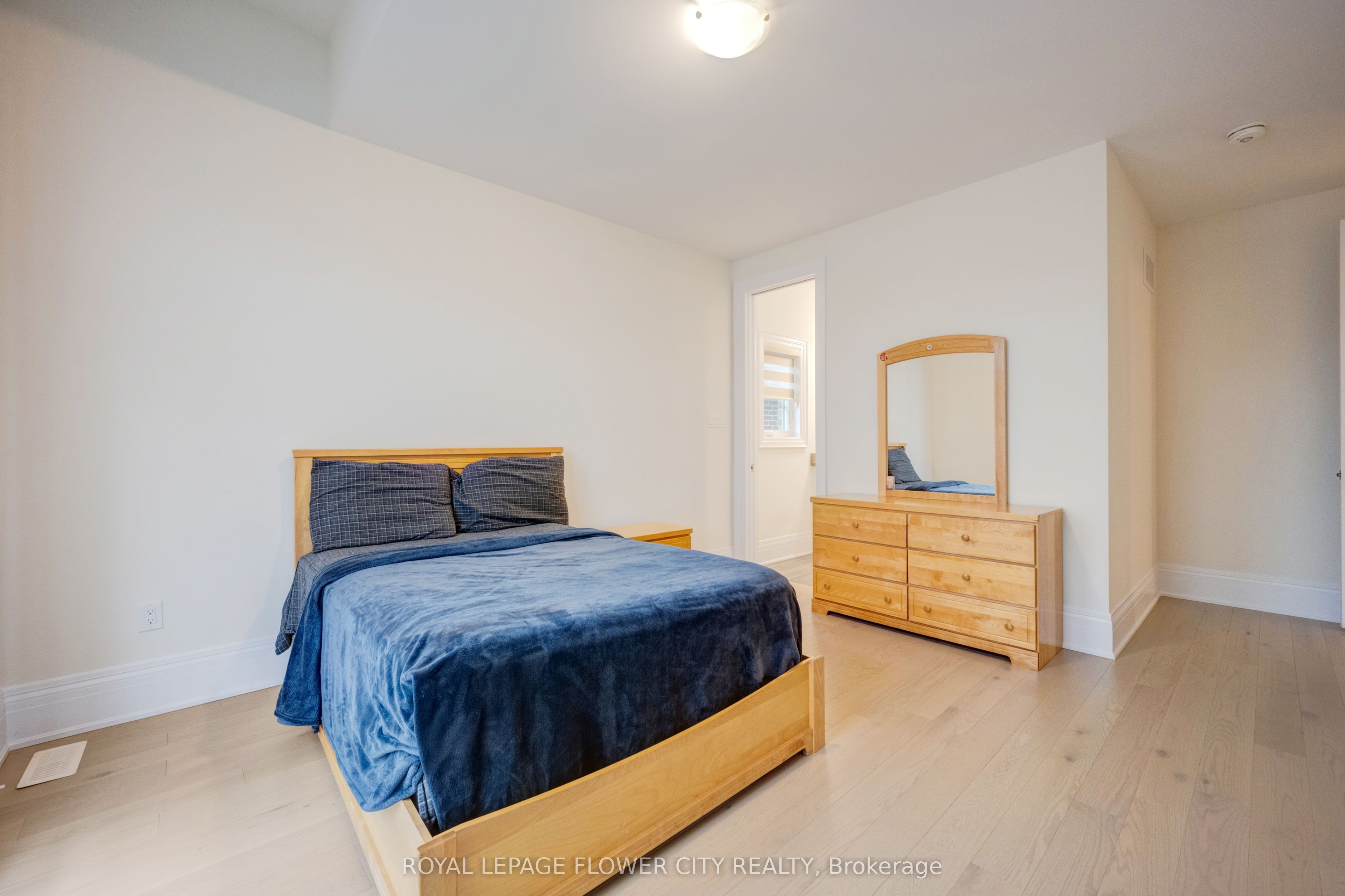 20 Seraville Street Property Photo 30
