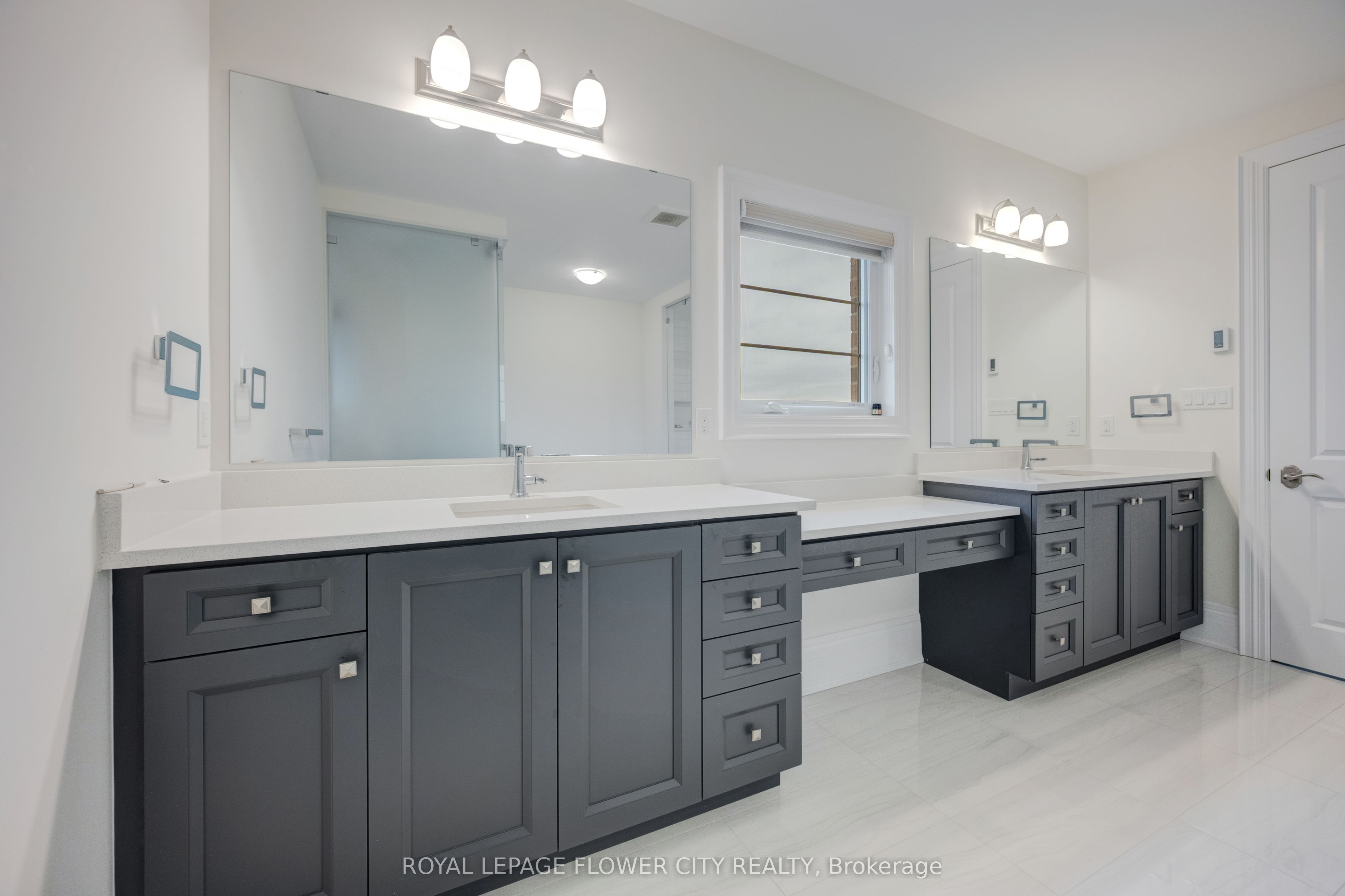 20 Seraville Street Property Photo 40