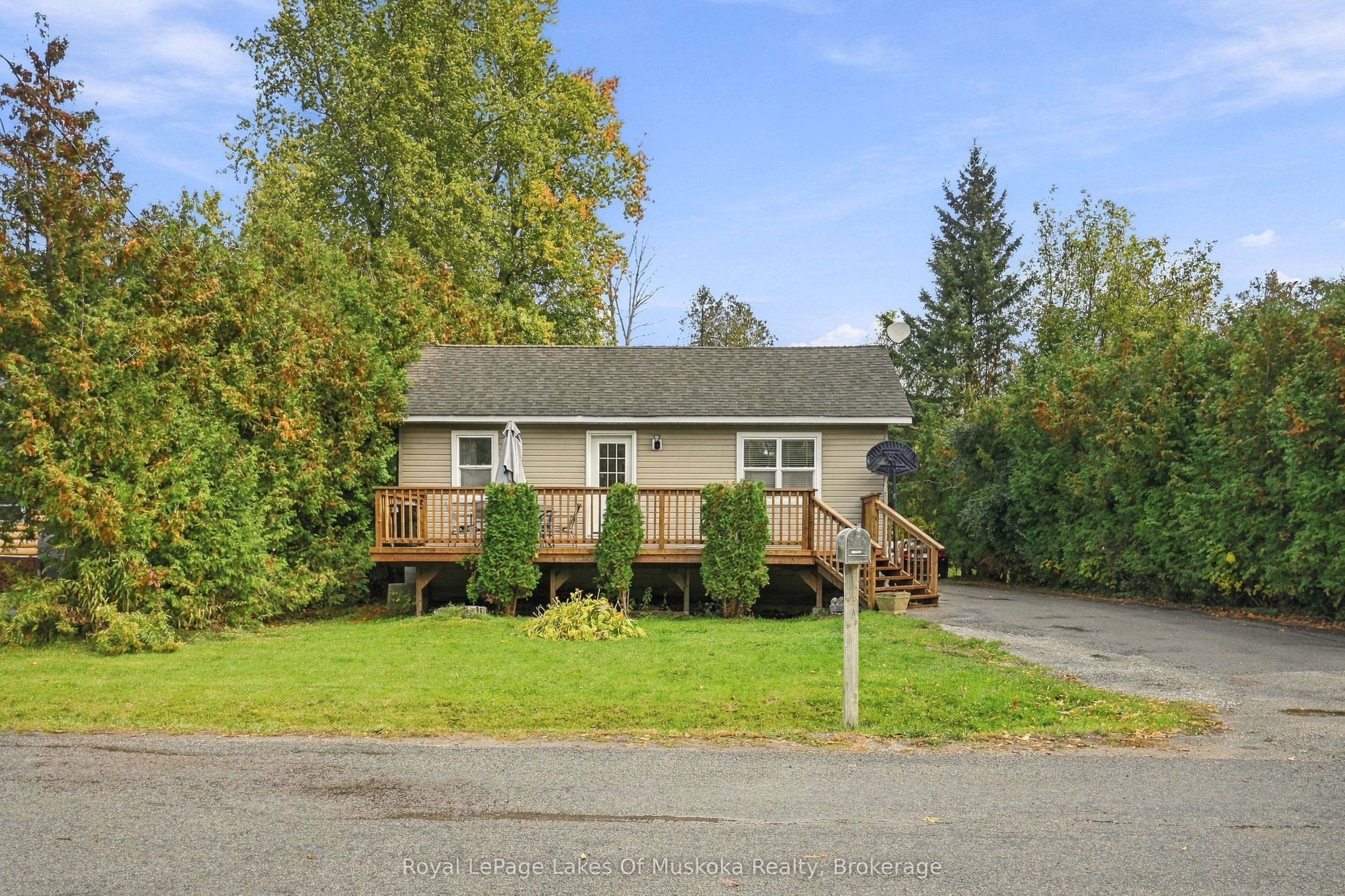5 Della Street Property Photo 2