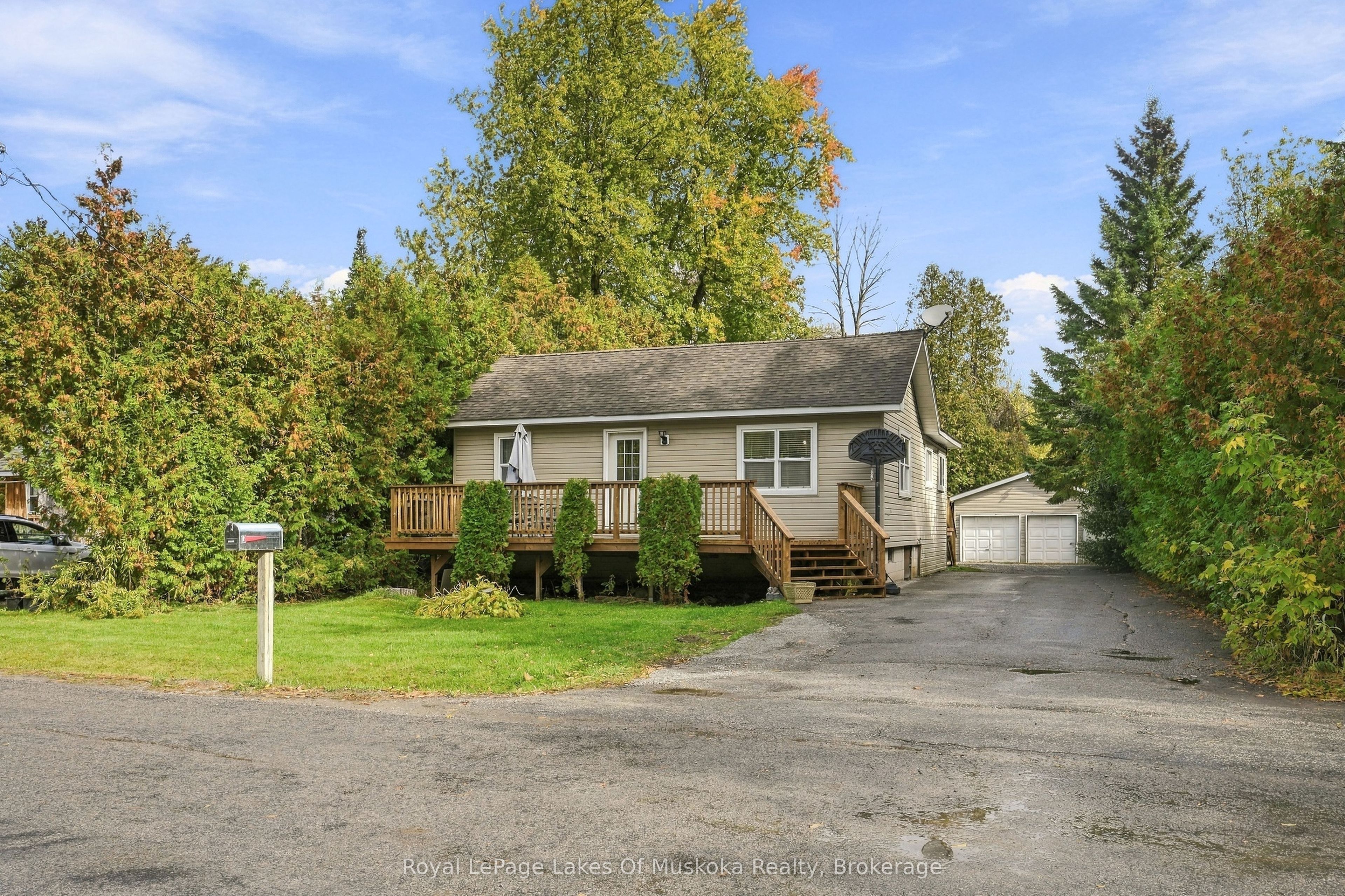 5 Della Street Property Photo 3