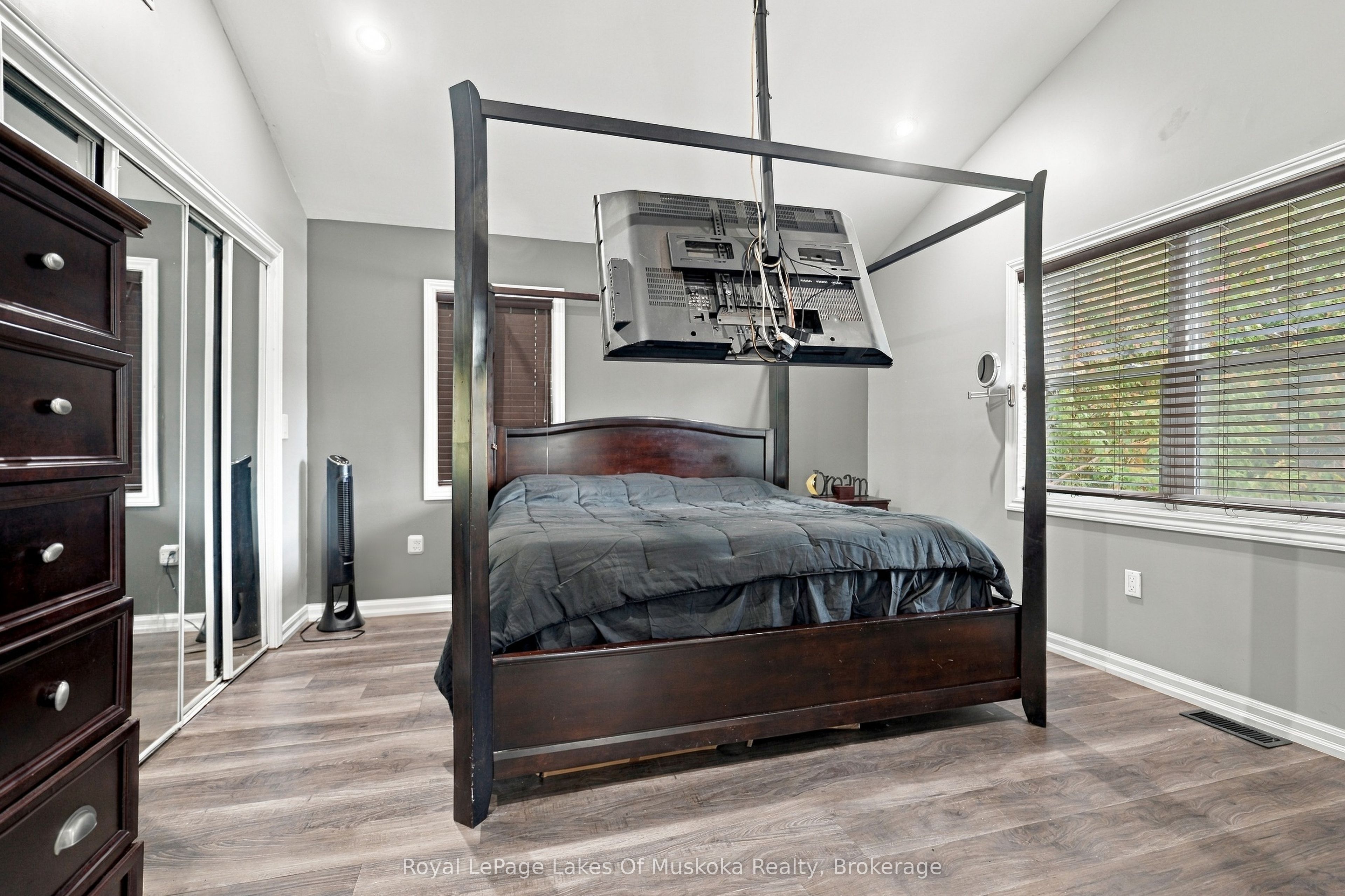 5 Della Street Property Photo 17