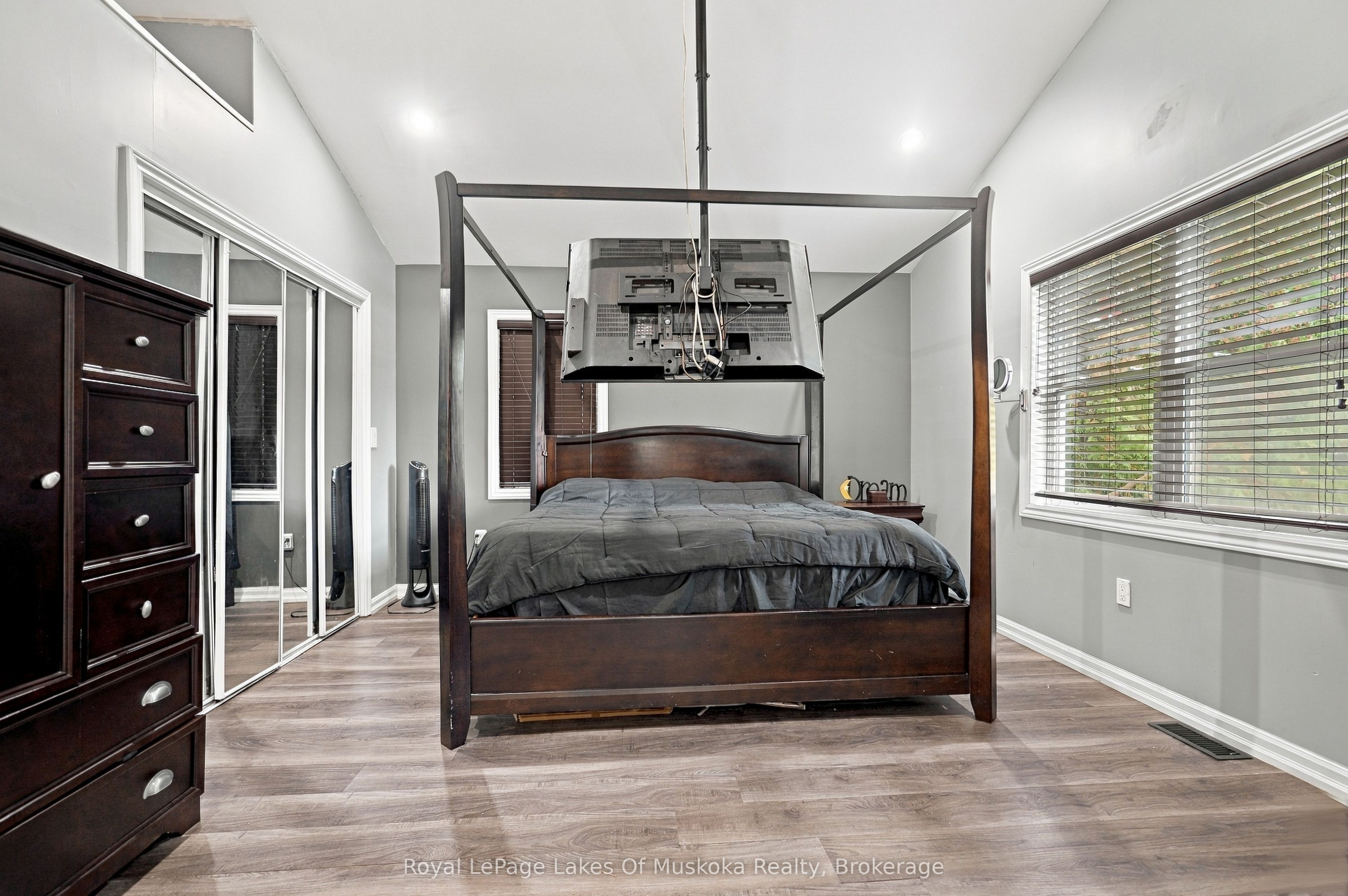 5 Della Street Property Photo 18