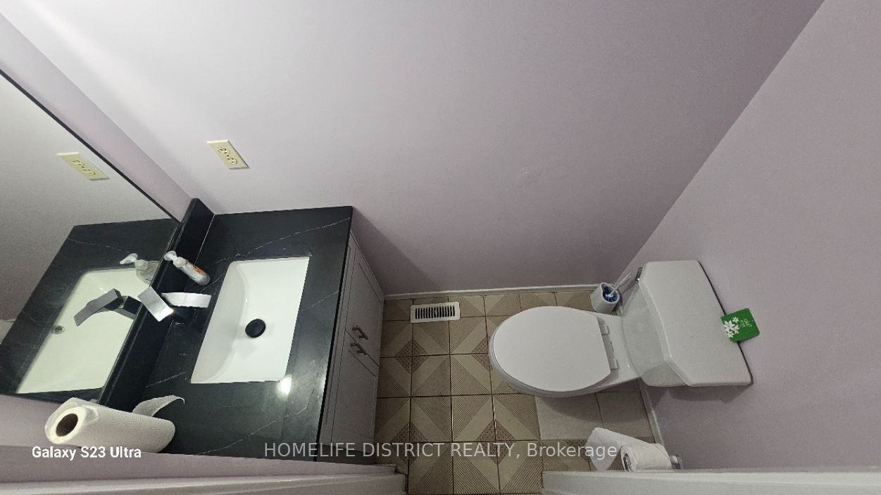 72 Stather Crescent Property Photo 3