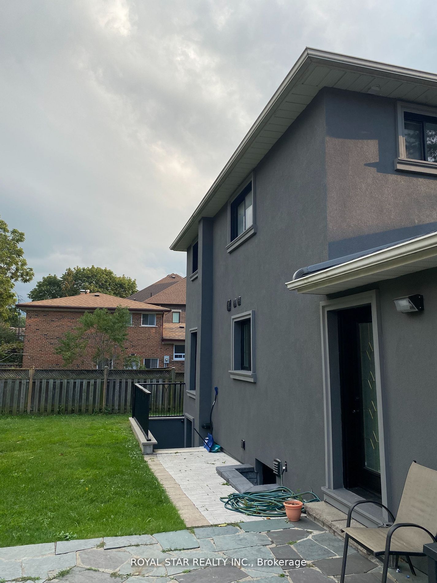 48 Sunnywood Crescent Bsmt Property Photo 4