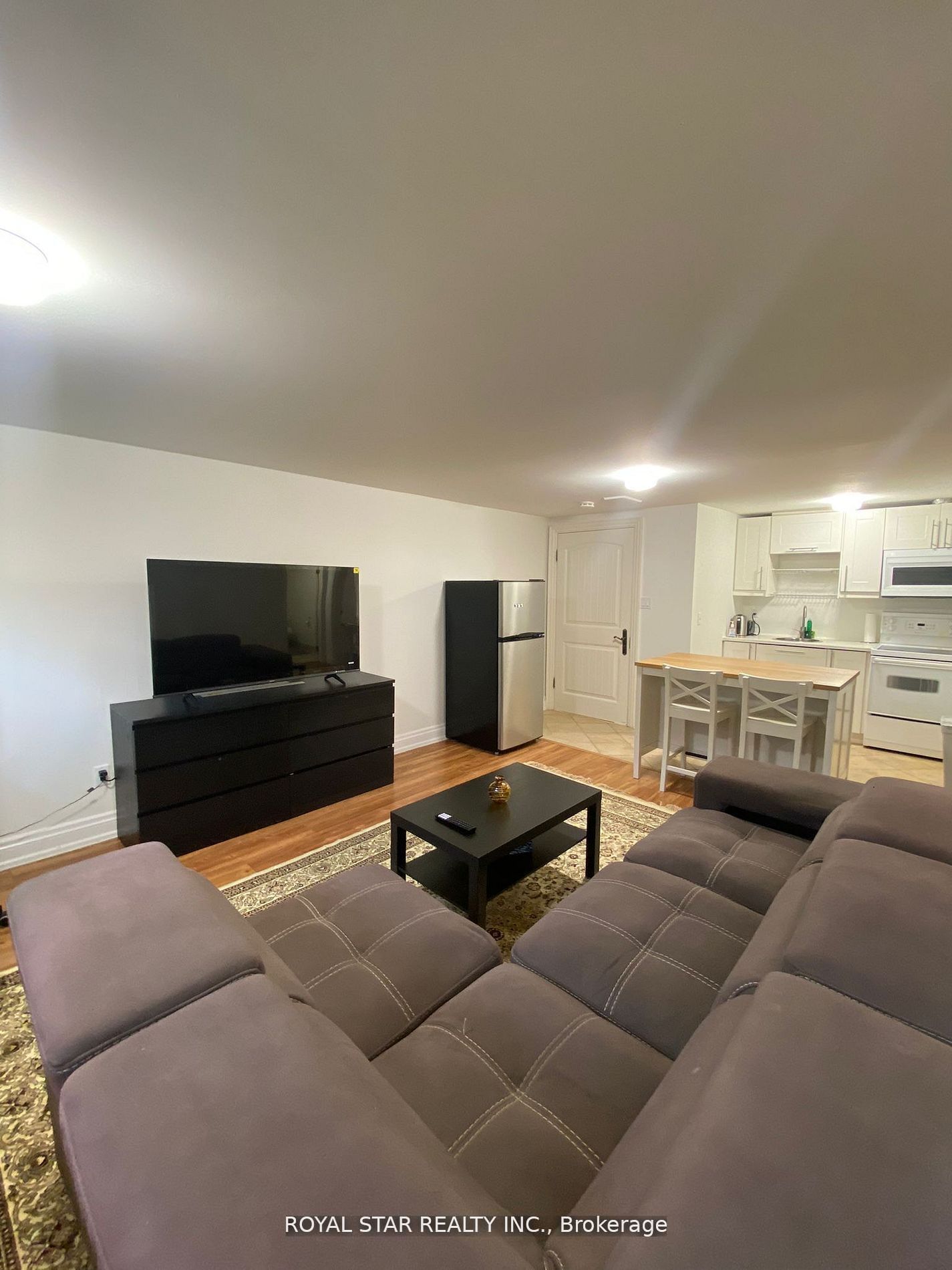 48 Sunnywood Crescent Bsmt Property Photo 11