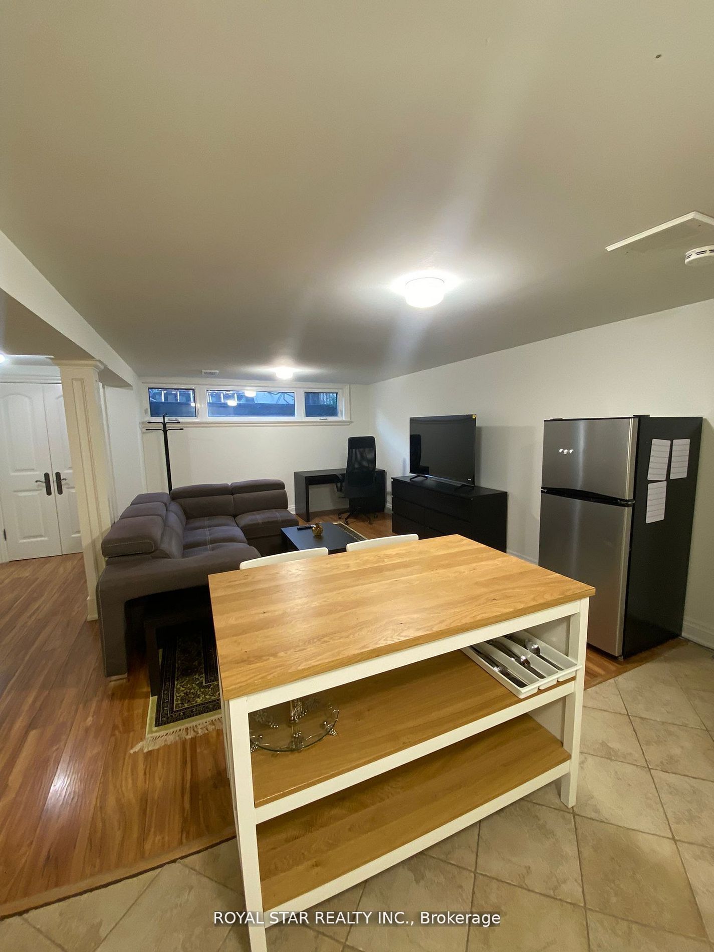 48 Sunnywood Crescent Bsmt Property Photo 12