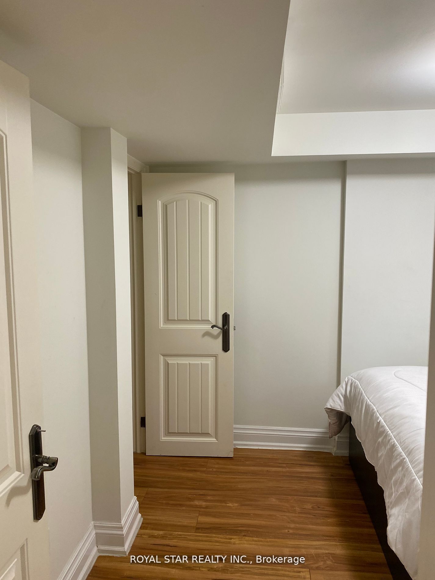 48 Sunnywood Crescent Bsmt Property Photo 22