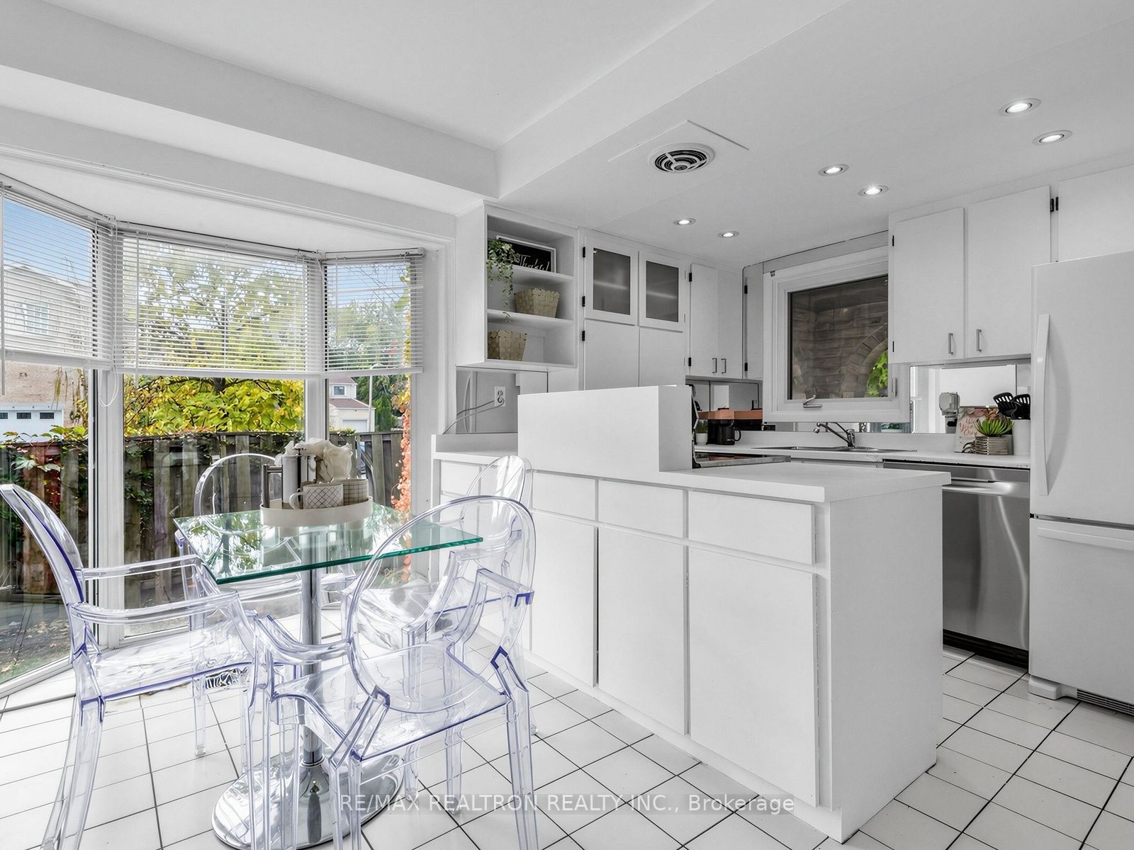 45 Mcclintock Crescent Property Photo 1