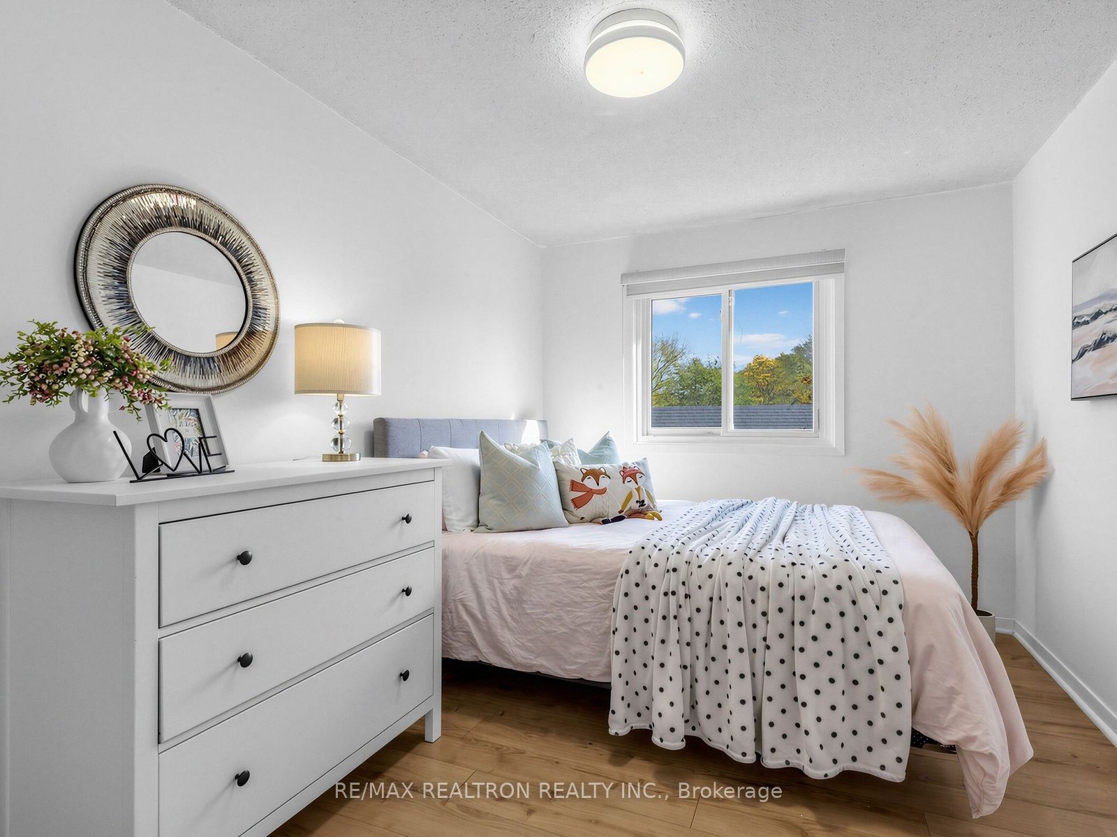 45 Mcclintock Crescent Property Photo 15