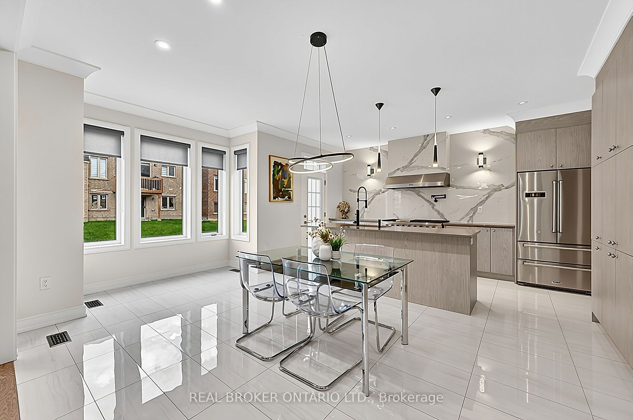 416 Seaview Heights Property Photo 9