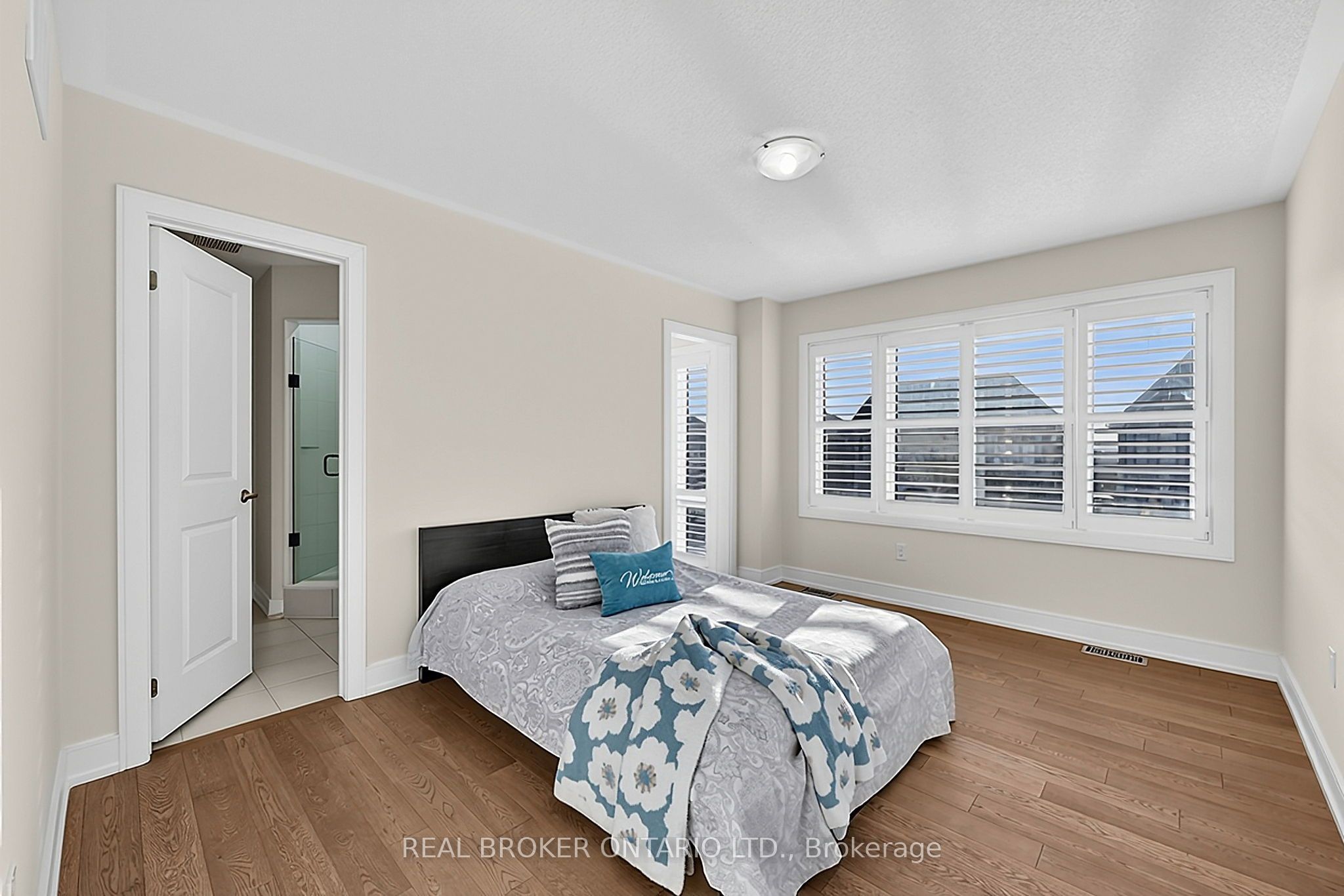 416 Seaview Heights Property Photo 28