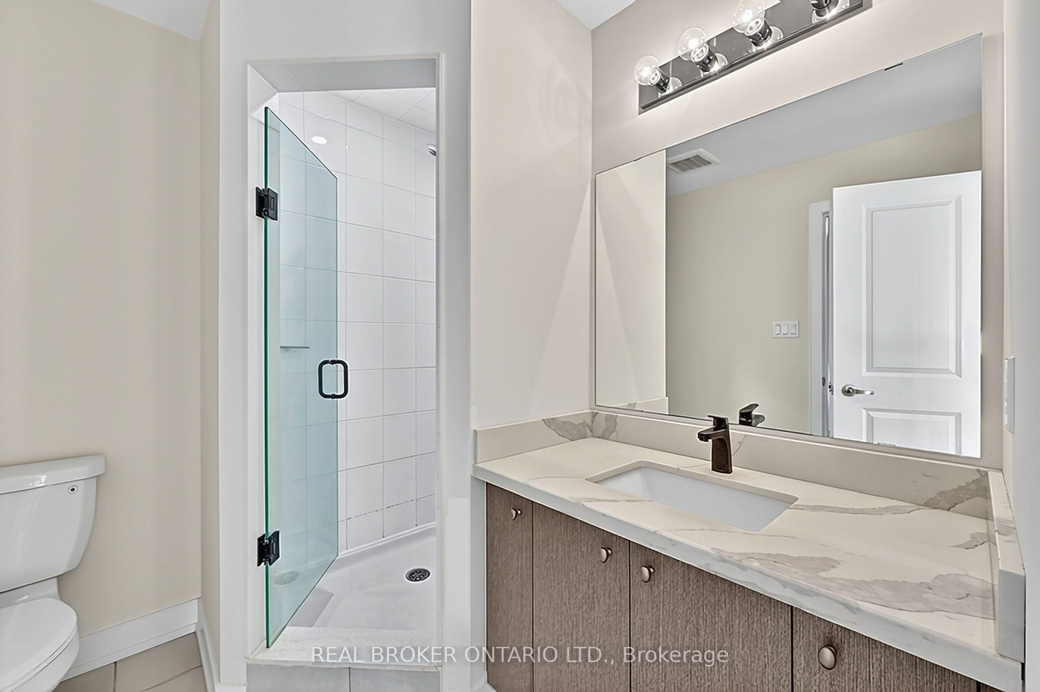 416 Seaview Heights Property Photo 31