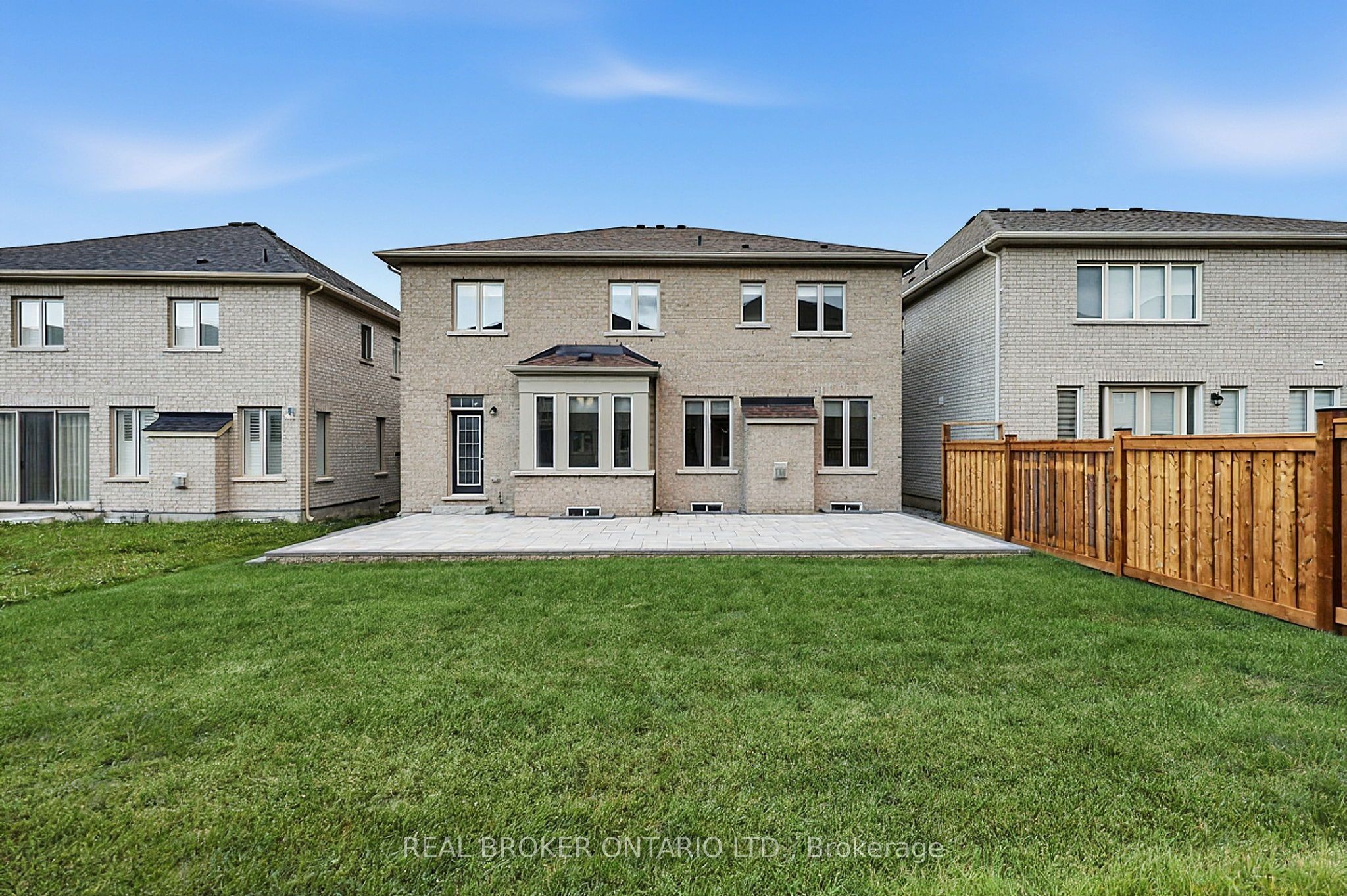 416 Seaview Heights Property Photo 37