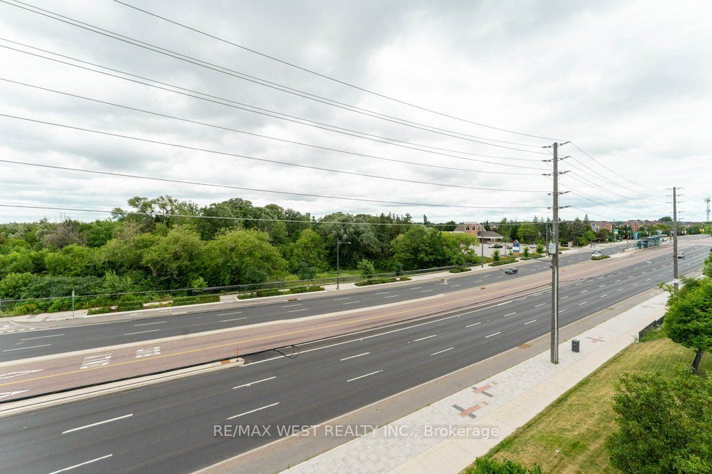 4620 Highway 7 Avenue Ph 413 Property Photo 18
