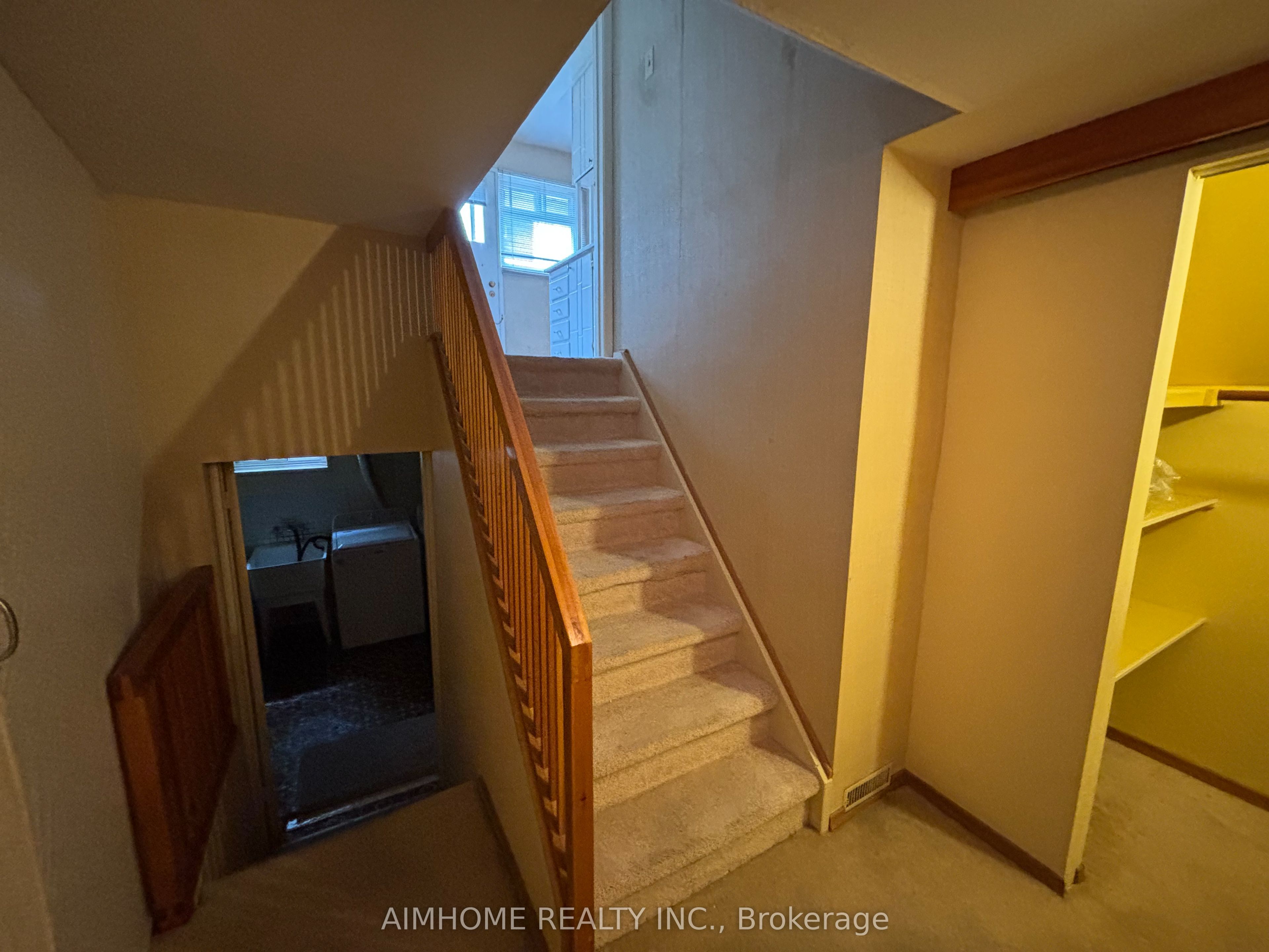 29 Snowshoe Crescent Property Photo 19