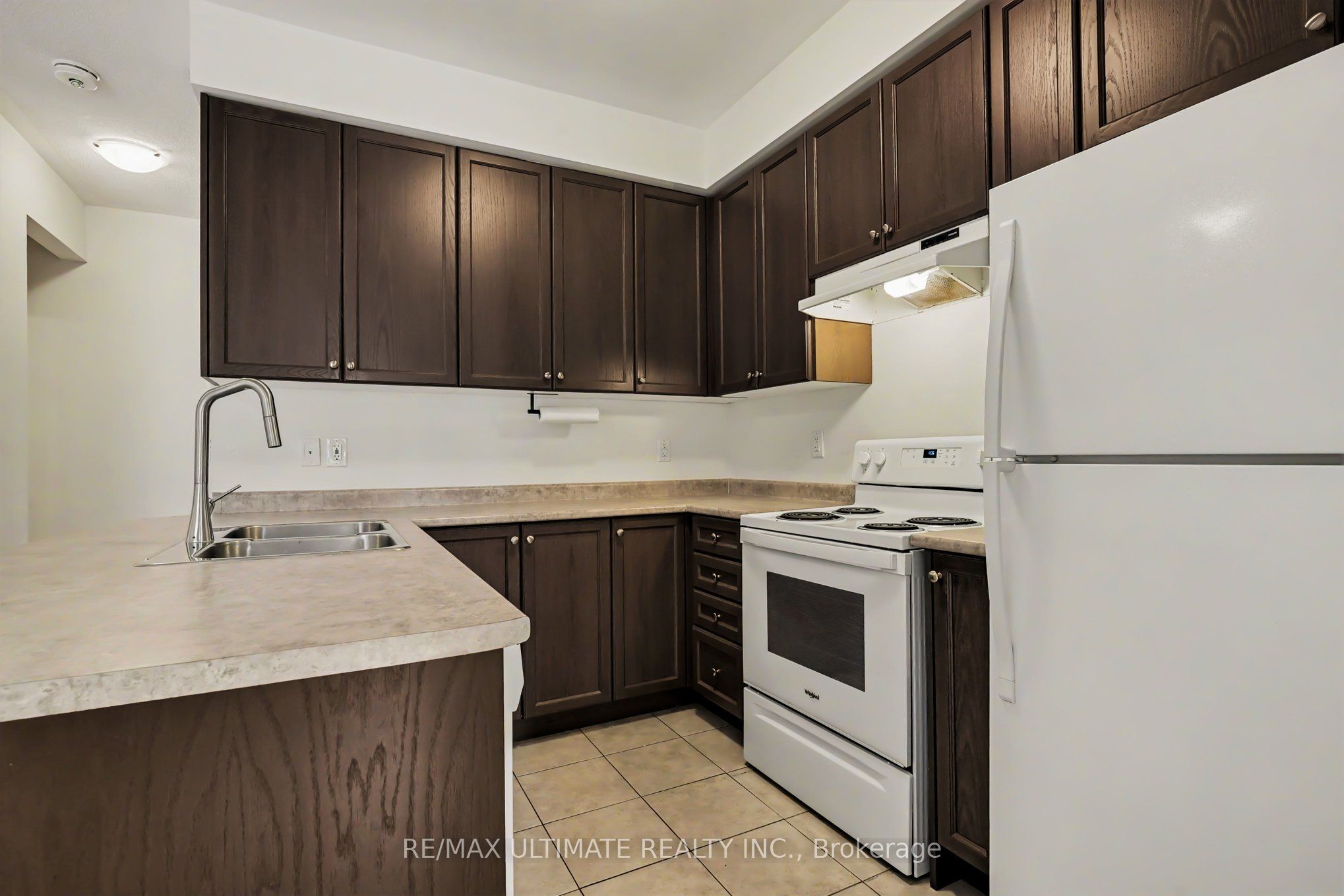251 Vivant Street Property Photo 8