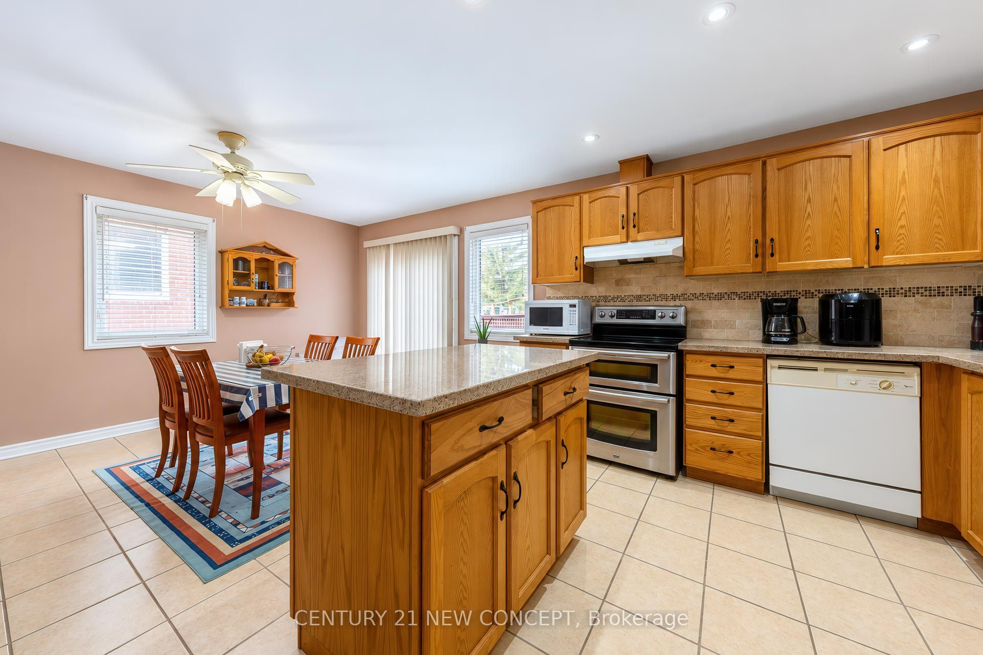 95 Bayview Avenue Property Photo 14