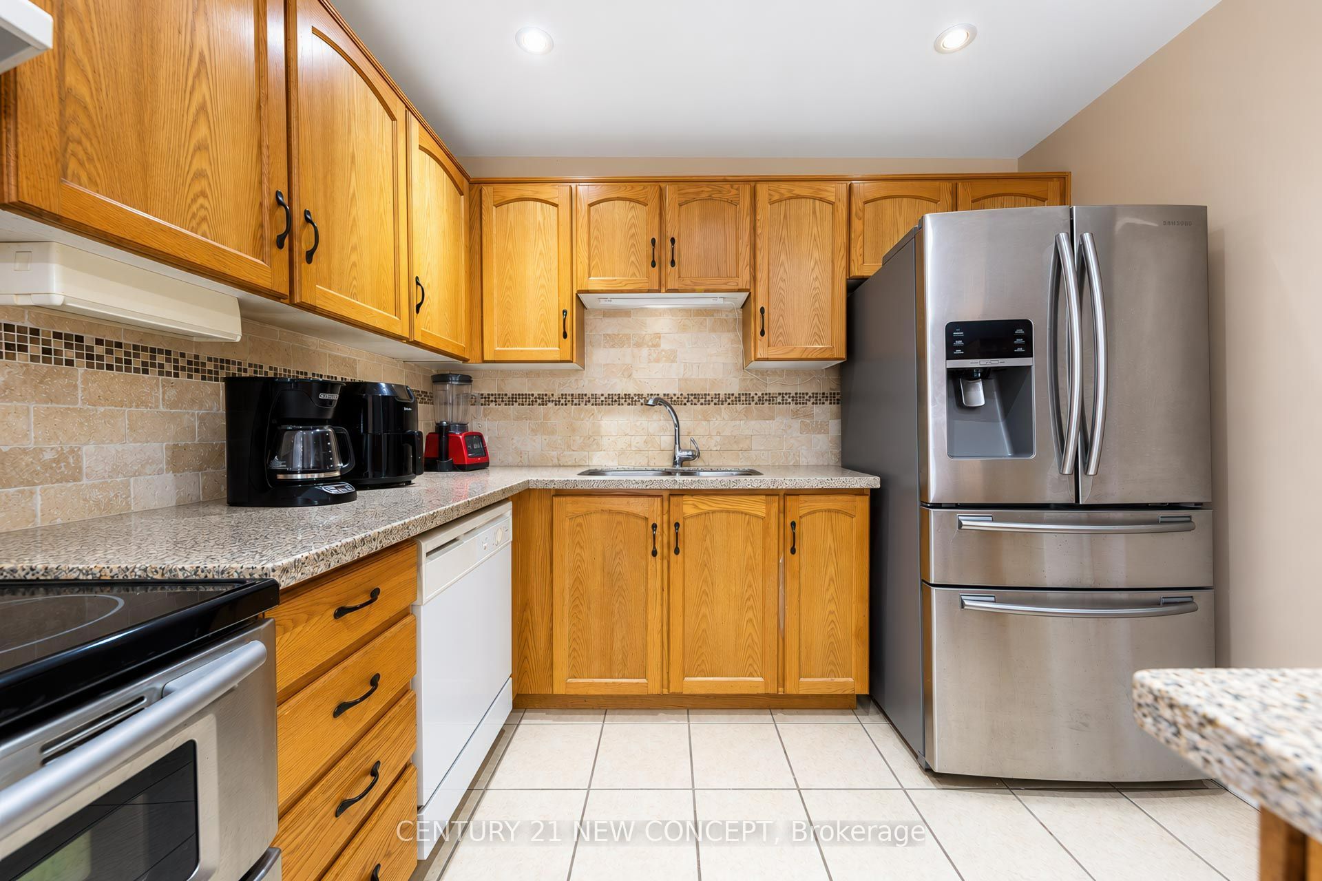 95 Bayview Avenue Property Photo 16