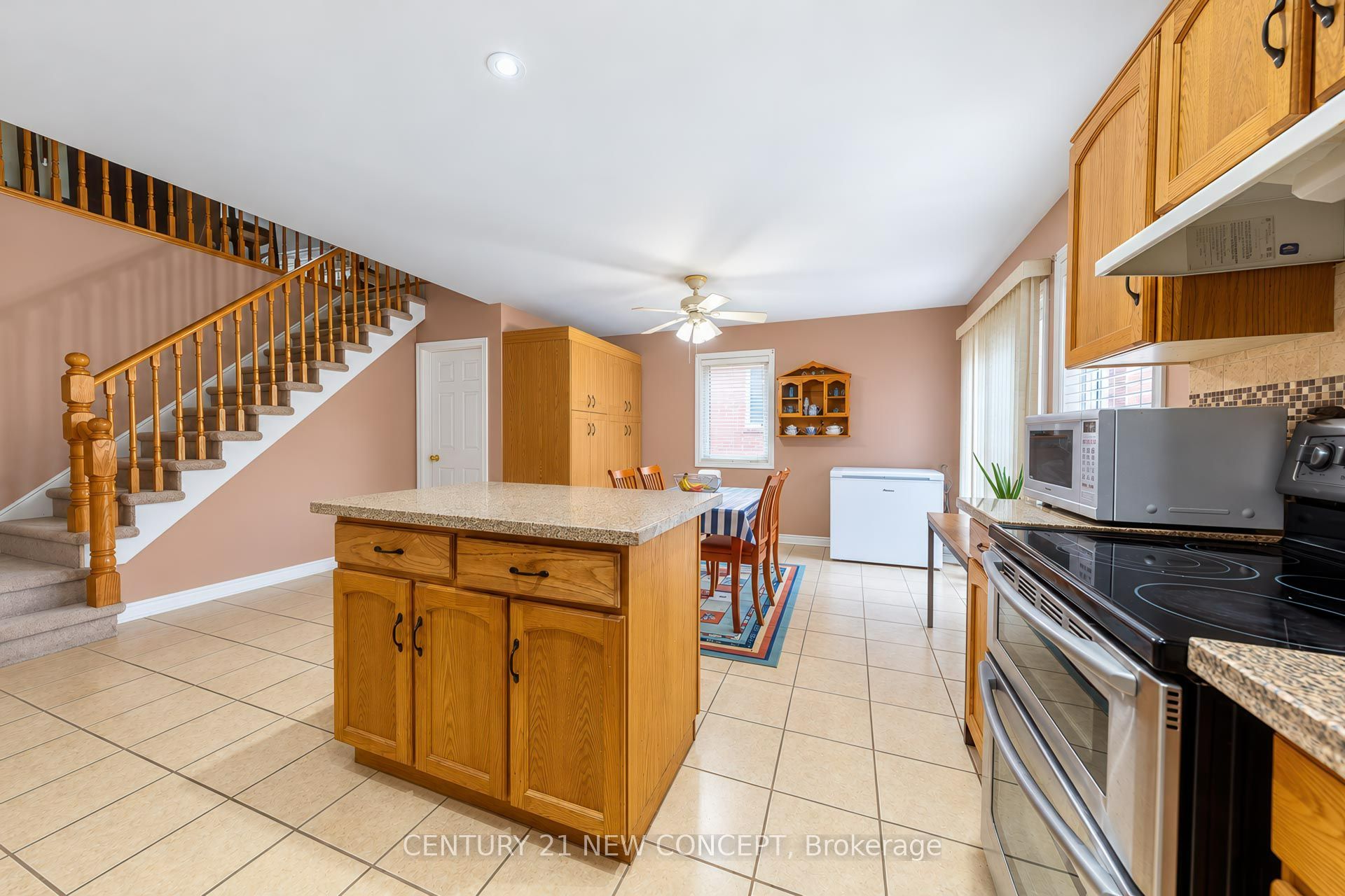 95 Bayview Avenue Property Photo 17