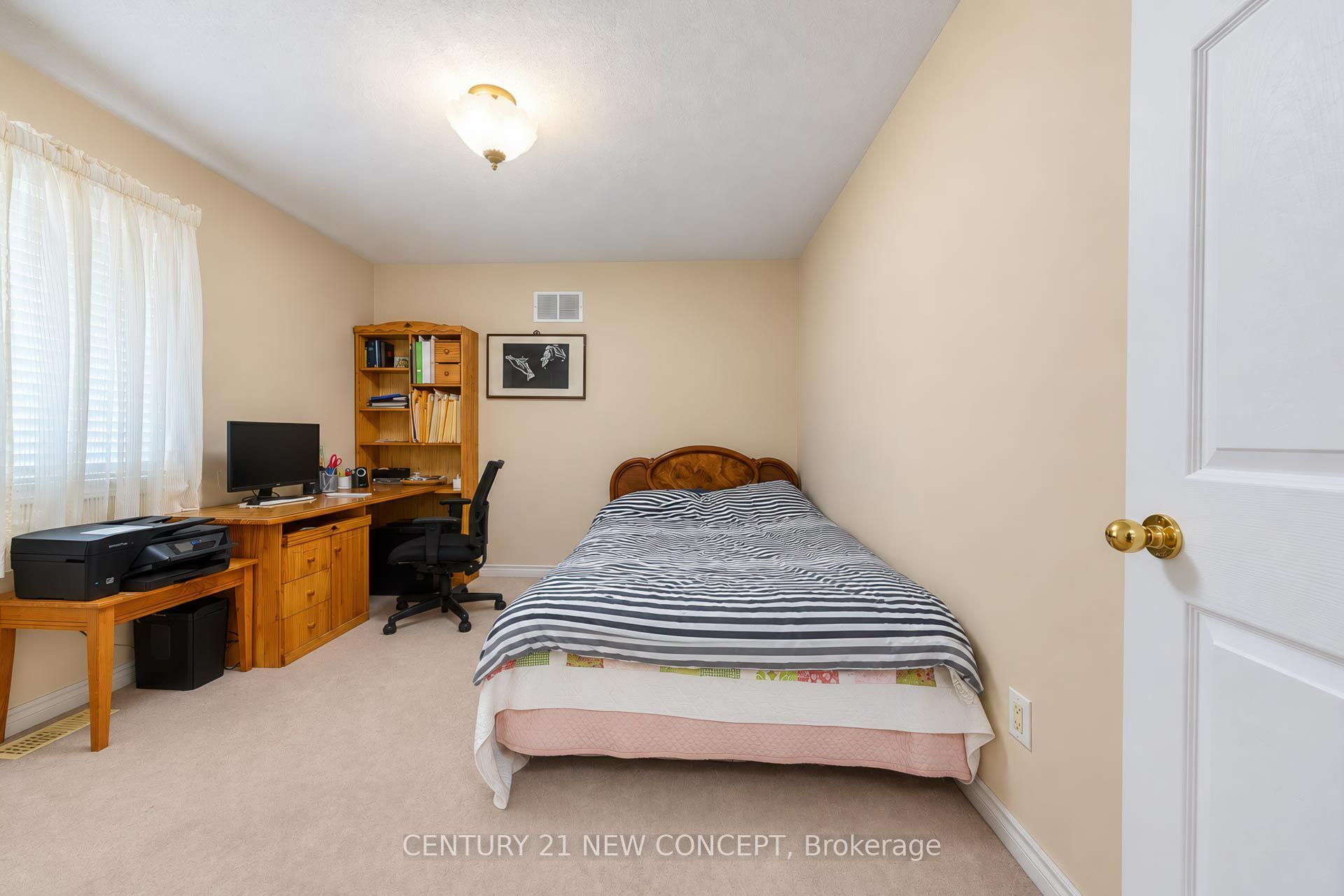 95 Bayview Avenue Property Photo 21